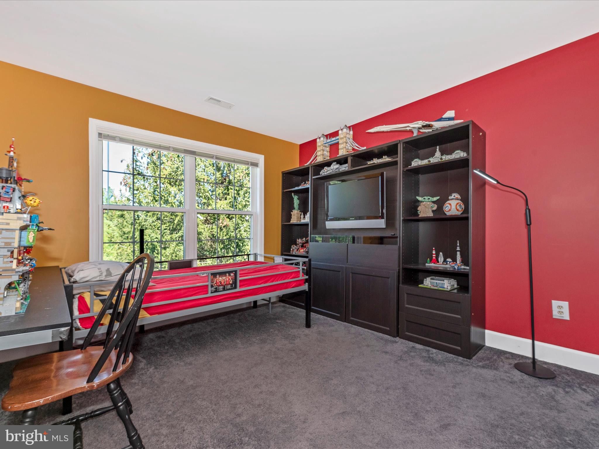 SPRING RIDGE - Residential