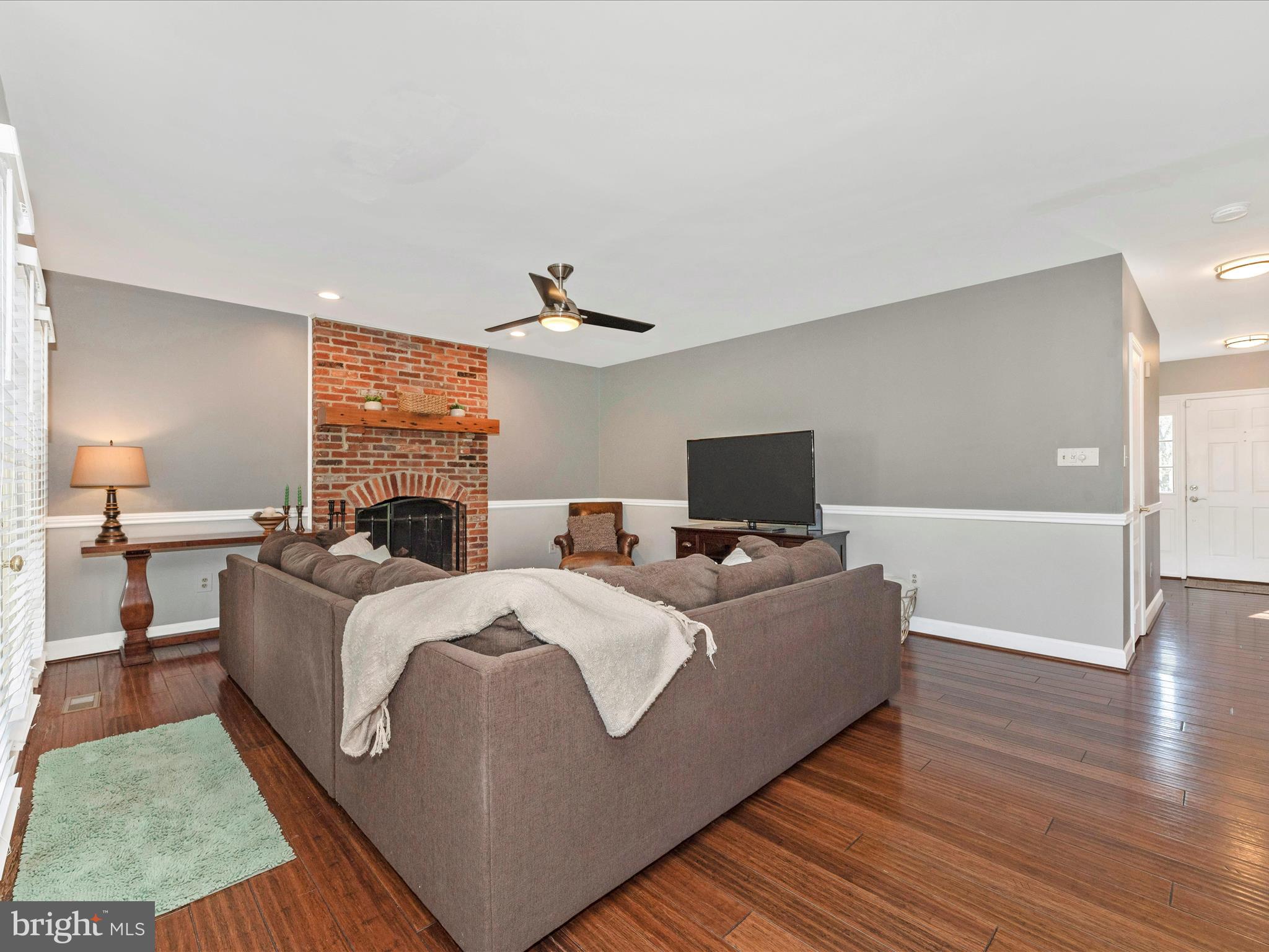 SPRING RIDGE - Residential