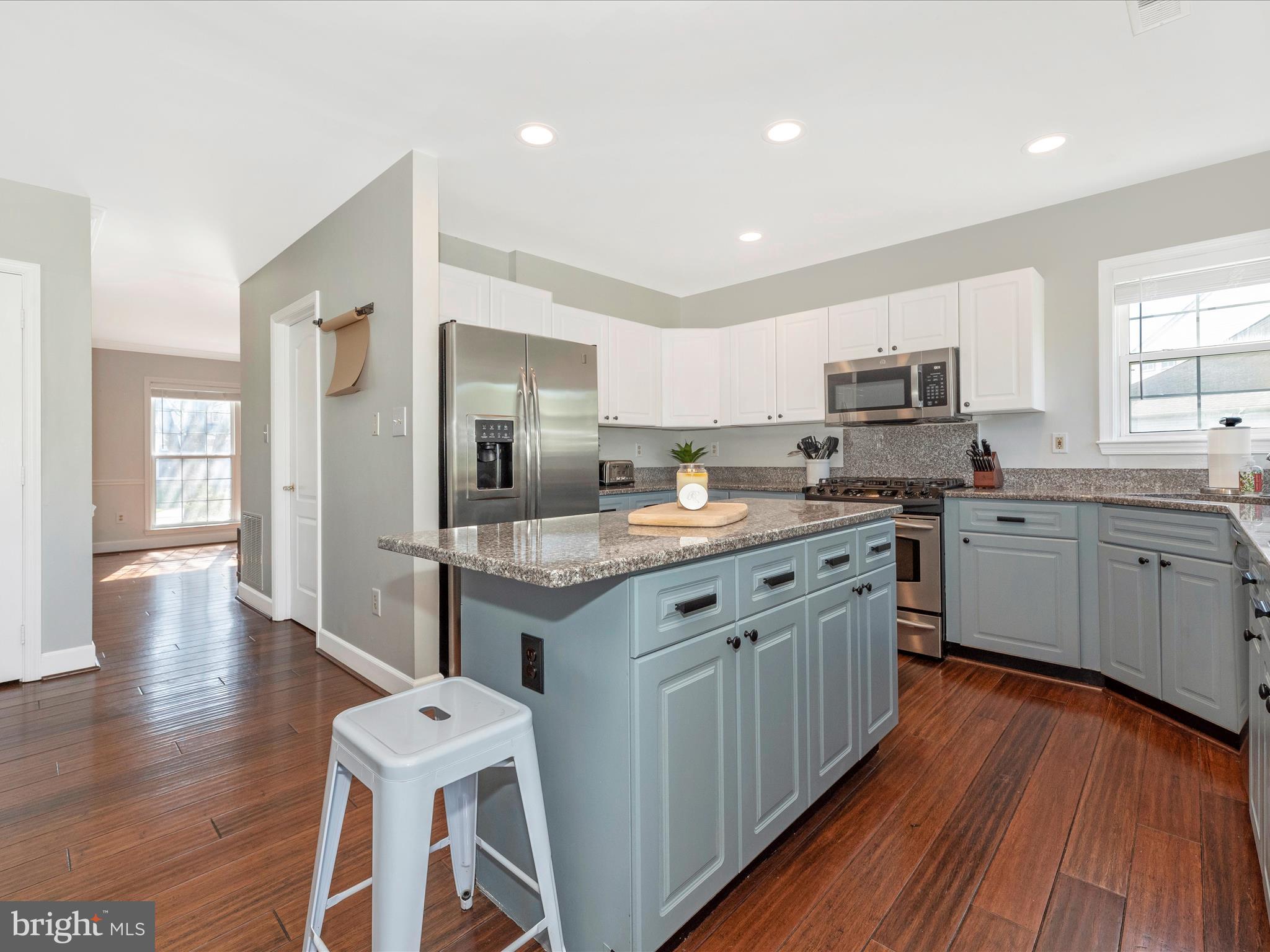 SPRING RIDGE - Residential