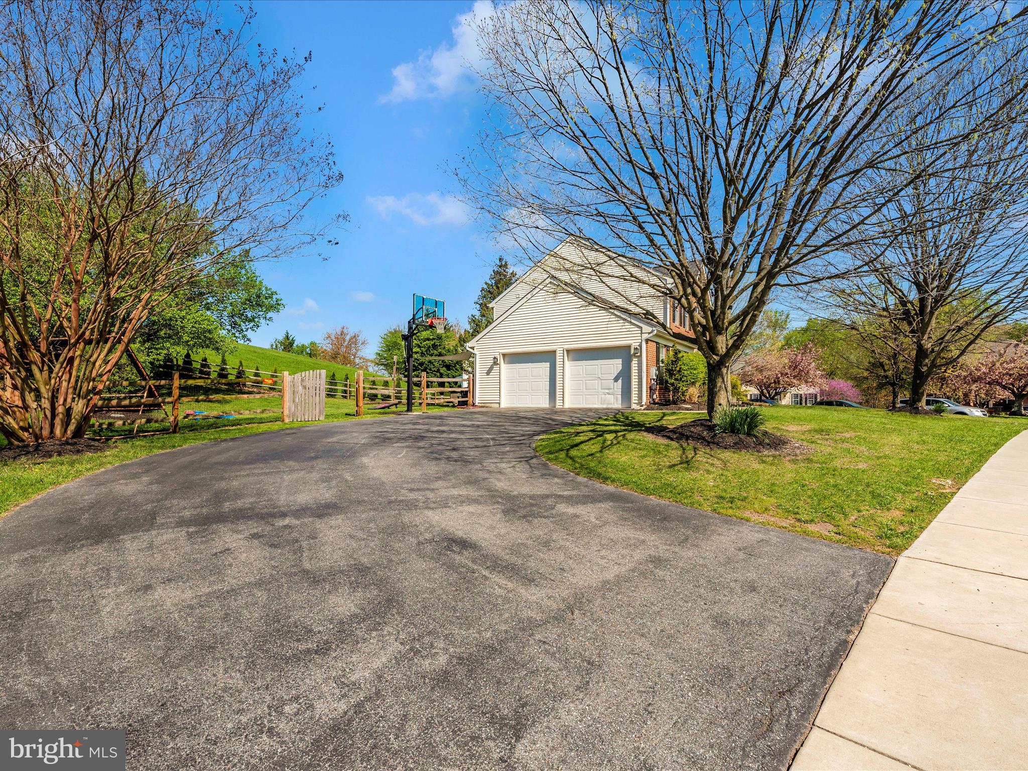 SPRING RIDGE - Residential