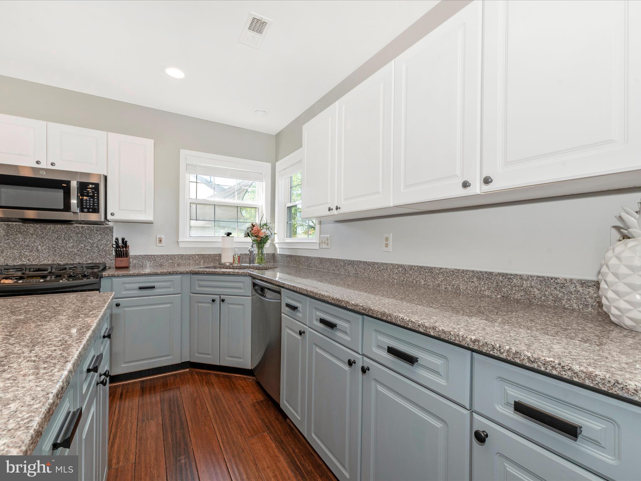 SPRING RIDGE - Residential