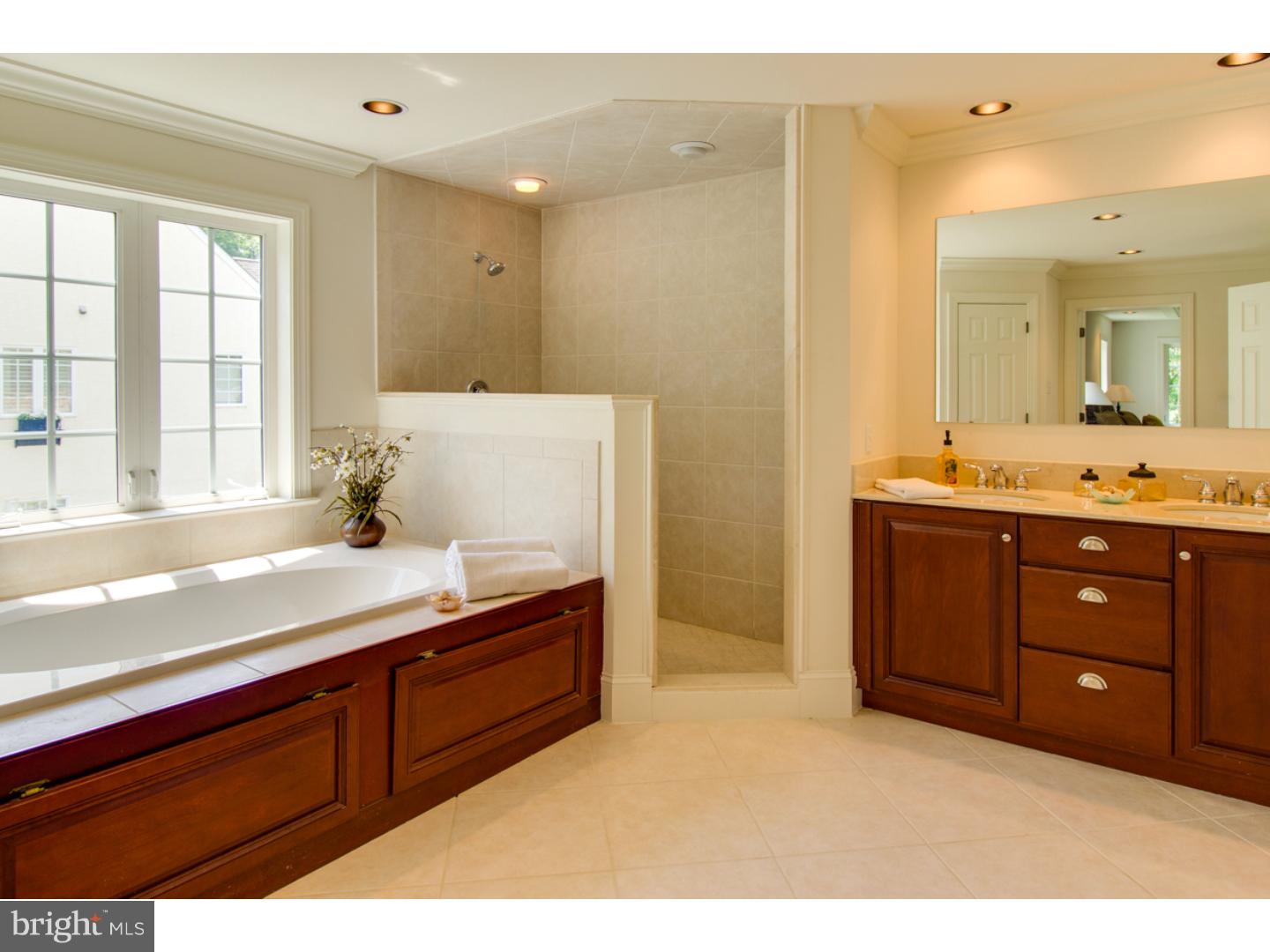 ENCLAV PLEASANT WOOD - Residential