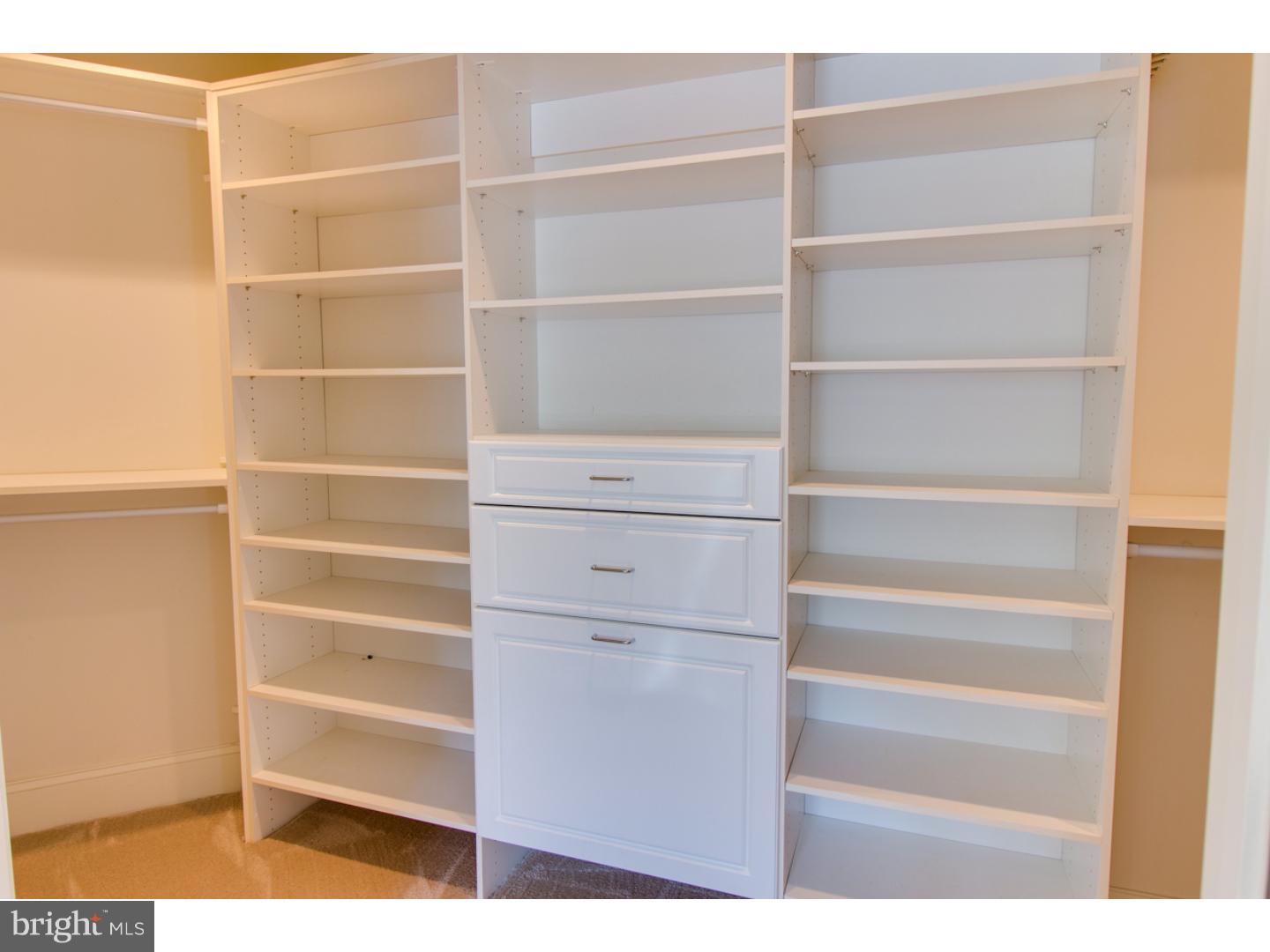 ENCLAV PLEASANT WOOD - Residential