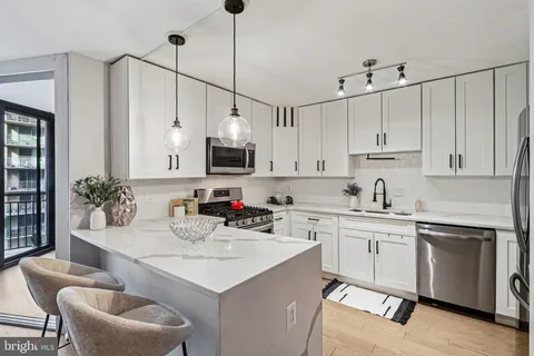 4620 N Park Avenue Unit 1109E, Chevy Chase, MD 20815 - #: MDMC2229094