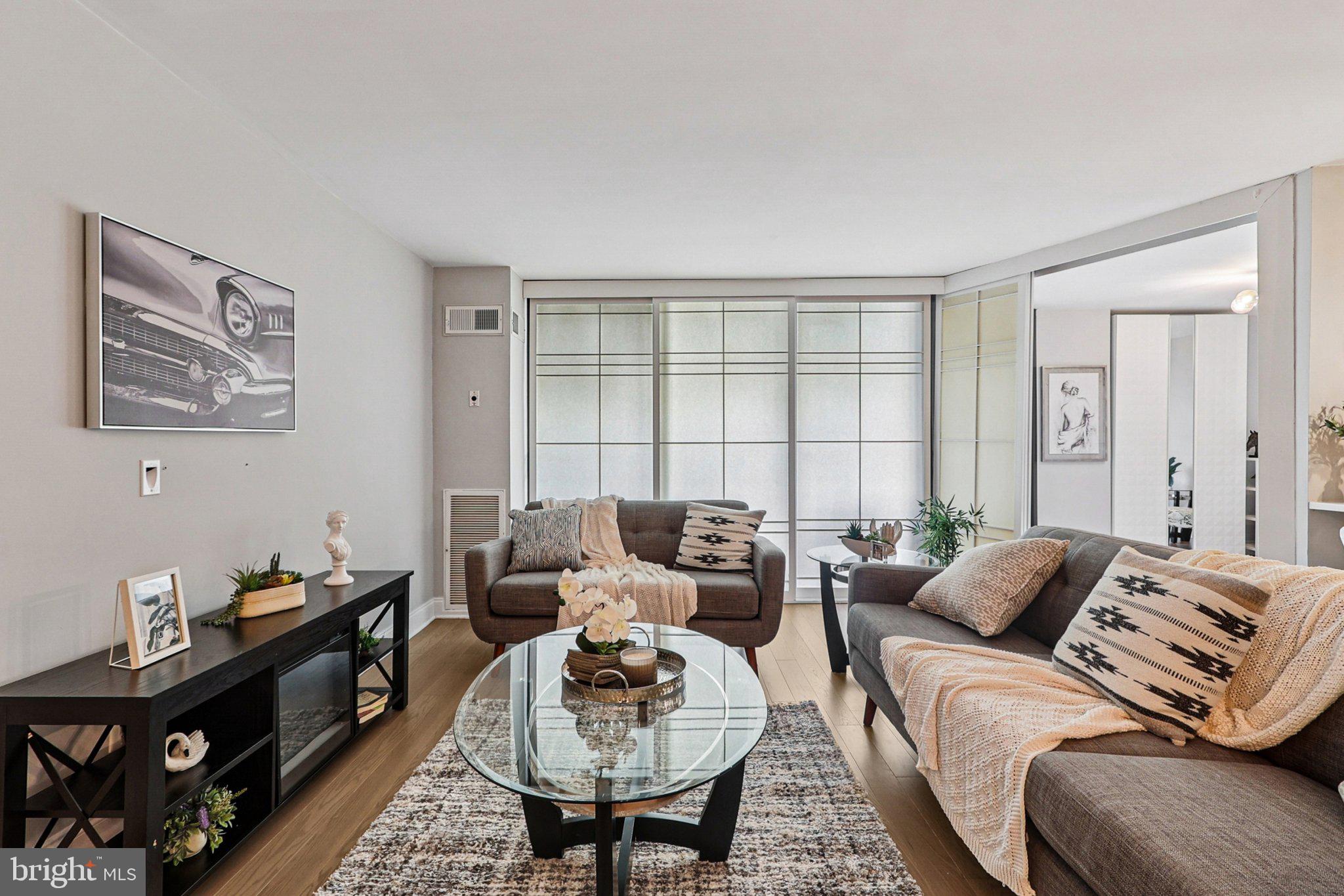 CHEVY CHASE - Residential