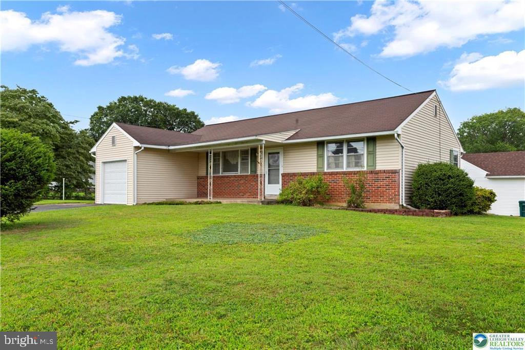 Welcome to this promising 3-bedroom, 1-bathroom home situated on a desirable corner lot in Palmer Township! This property presents an incredible opportunity for buyers looking to invest in a home with significant potential. While the house is in need of some updates, its spacious layout and generous room sizes provide a great foundation for your renovation dreams. You will find hardwood flooring underneath the carpeting in the bedrooms and living room. The corner lot offers added privacy and ample outdoor space, perfect for gardening or entertaining. Enjoy the benefits of living in a friendly community with convenient access to local amenities, parks, and schools. Bring your vision and creativity to this property and transform it into the home you've always wanted. Schedule your showing today and envision the possibilities!