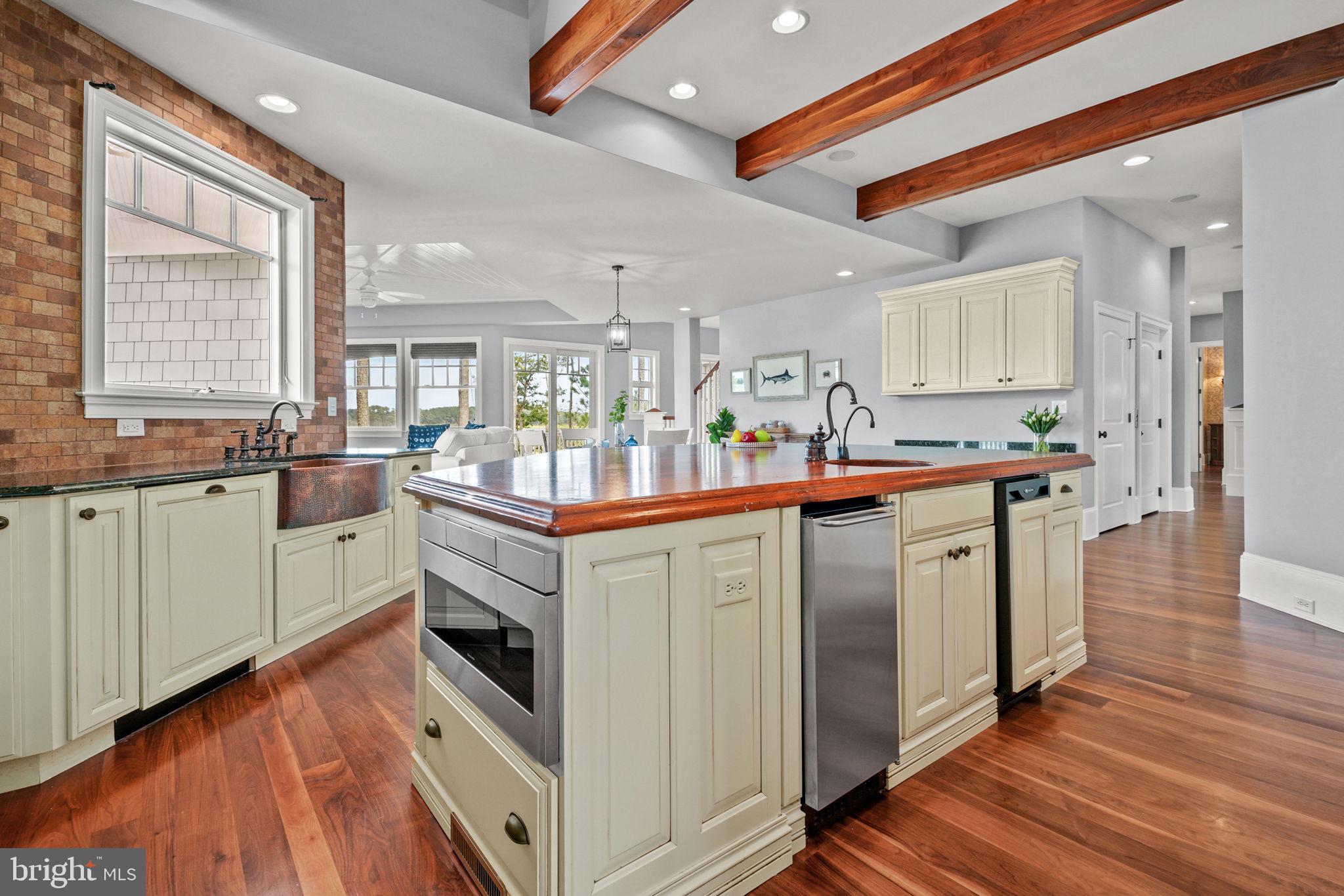 GLEN RIDDLE - Residential