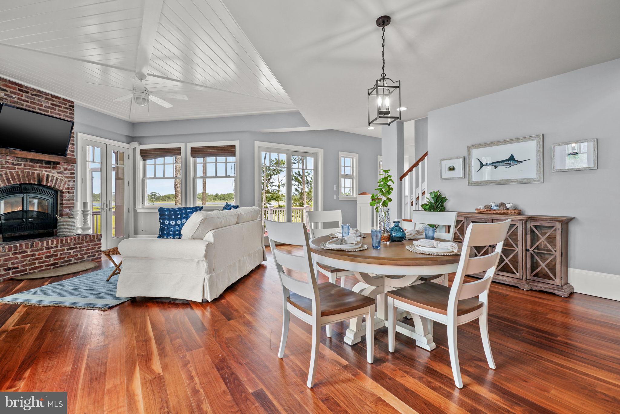 GLEN RIDDLE - Residential