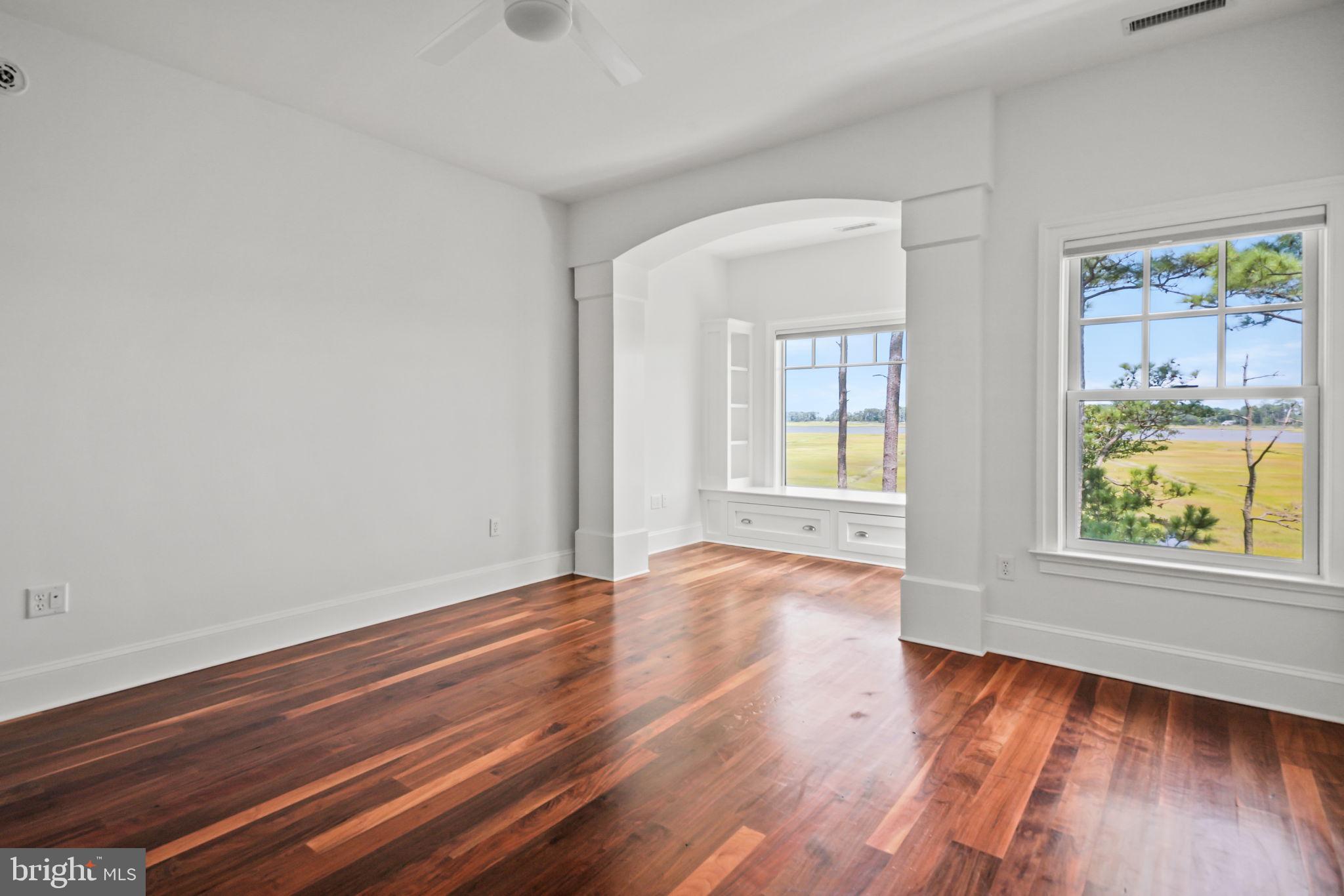 GLEN RIDDLE - Residential