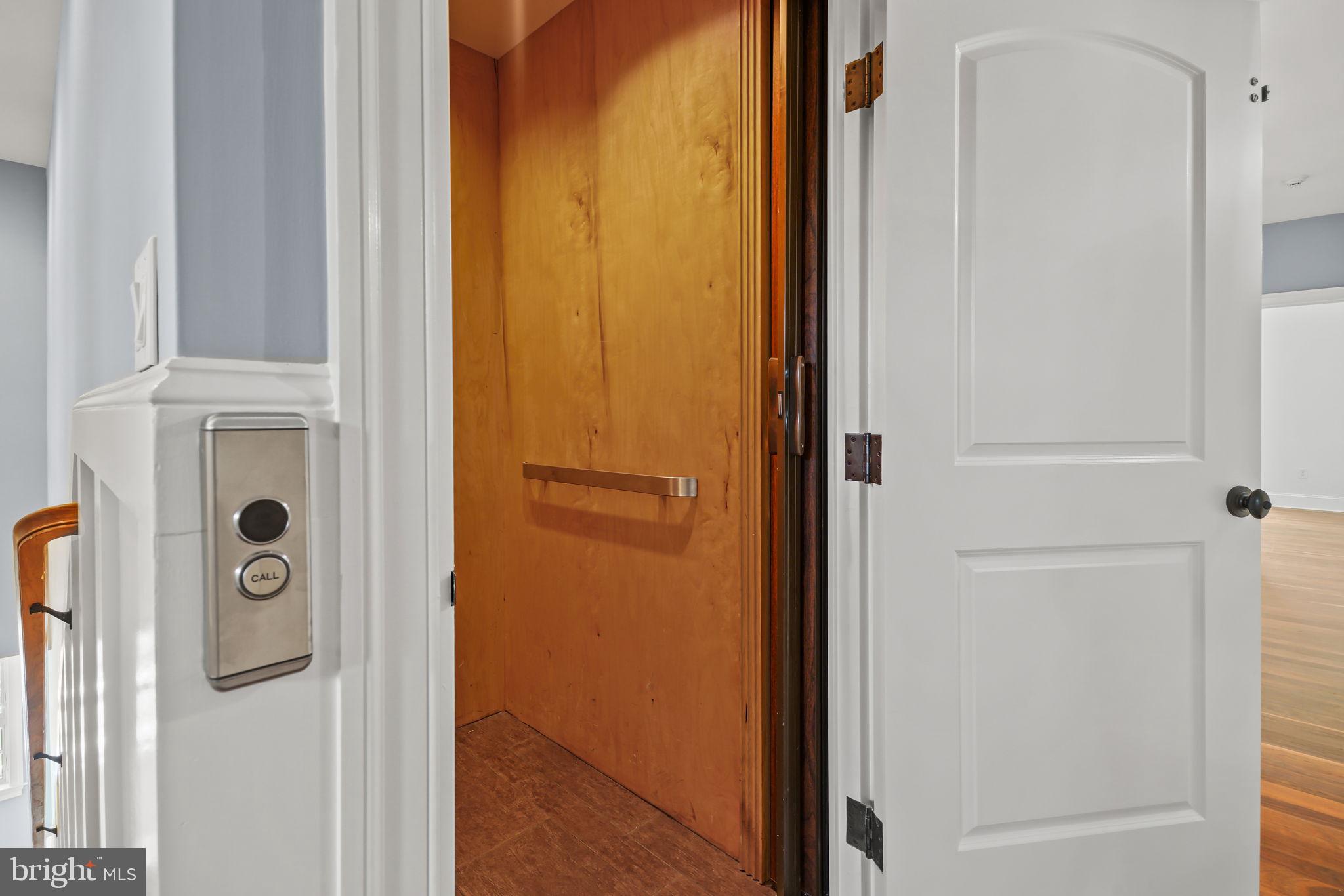 GLEN RIDDLE - Residential