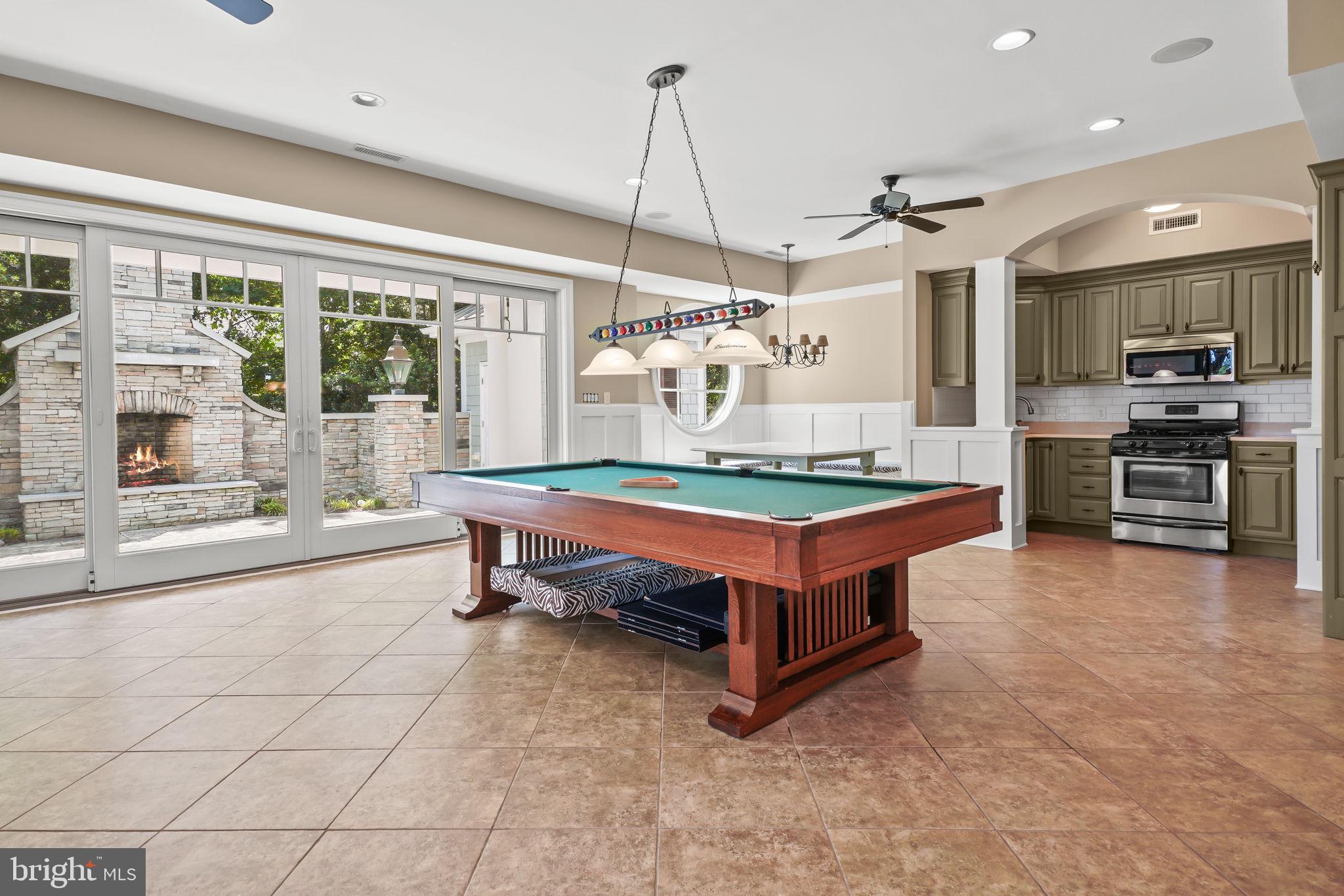 GLEN RIDDLE - Residential