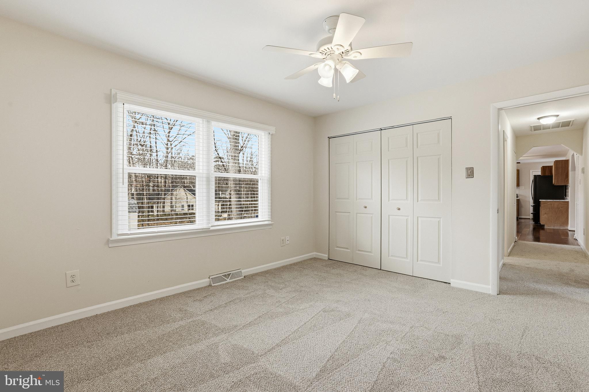 ROLLING WOODS - Residential