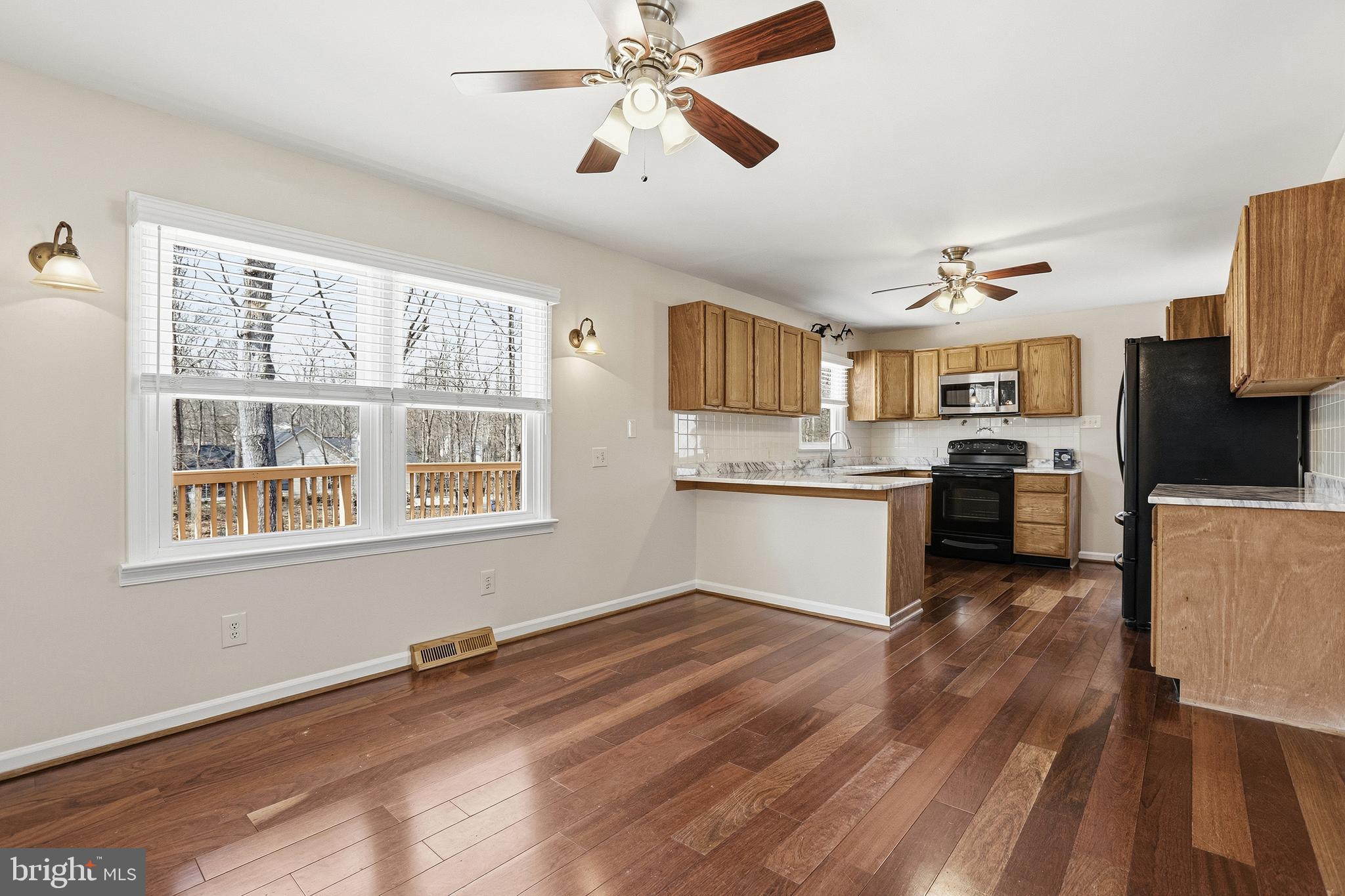 ROLLING WOODS - Residential