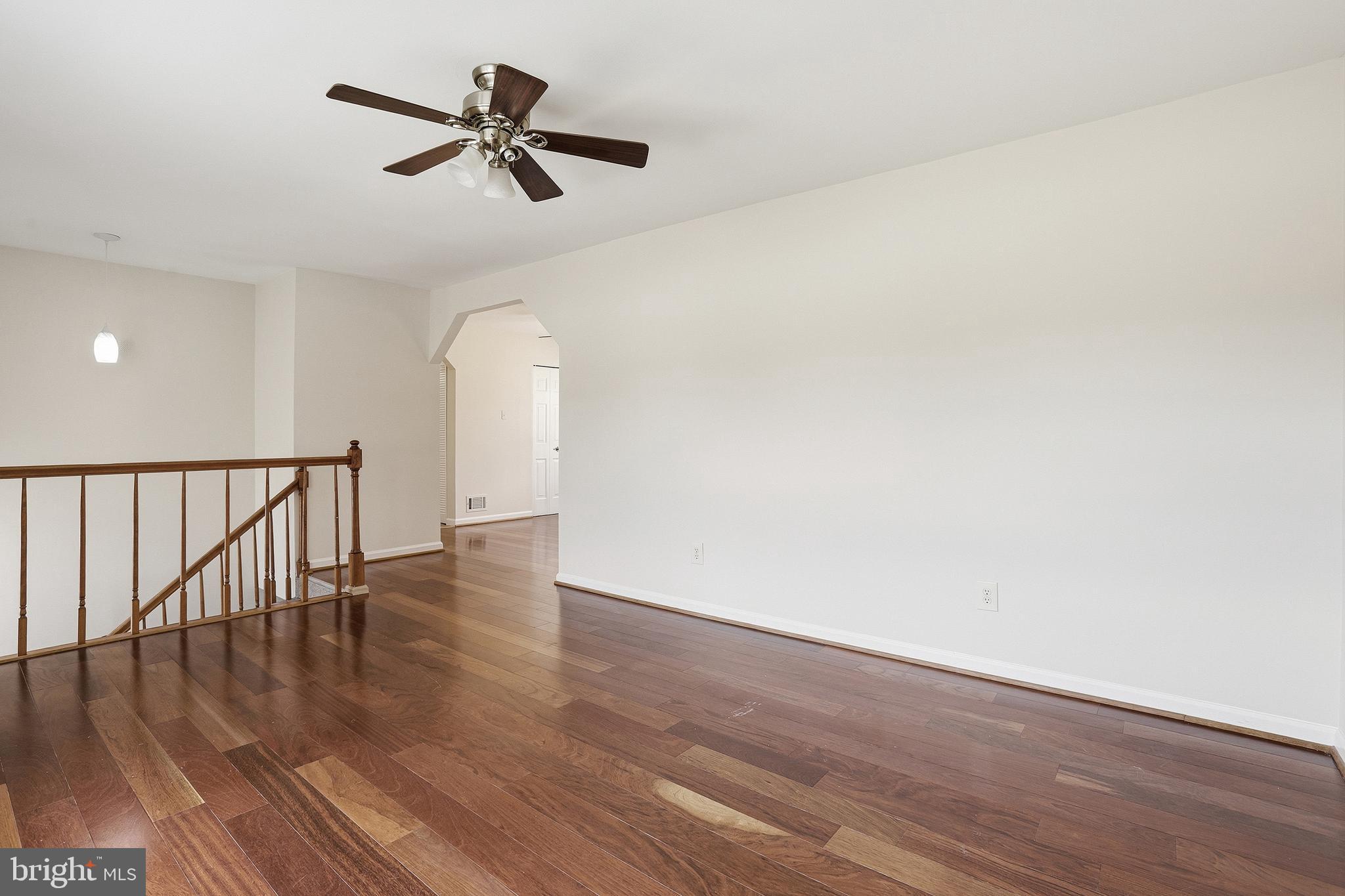 ROLLING WOODS - Residential