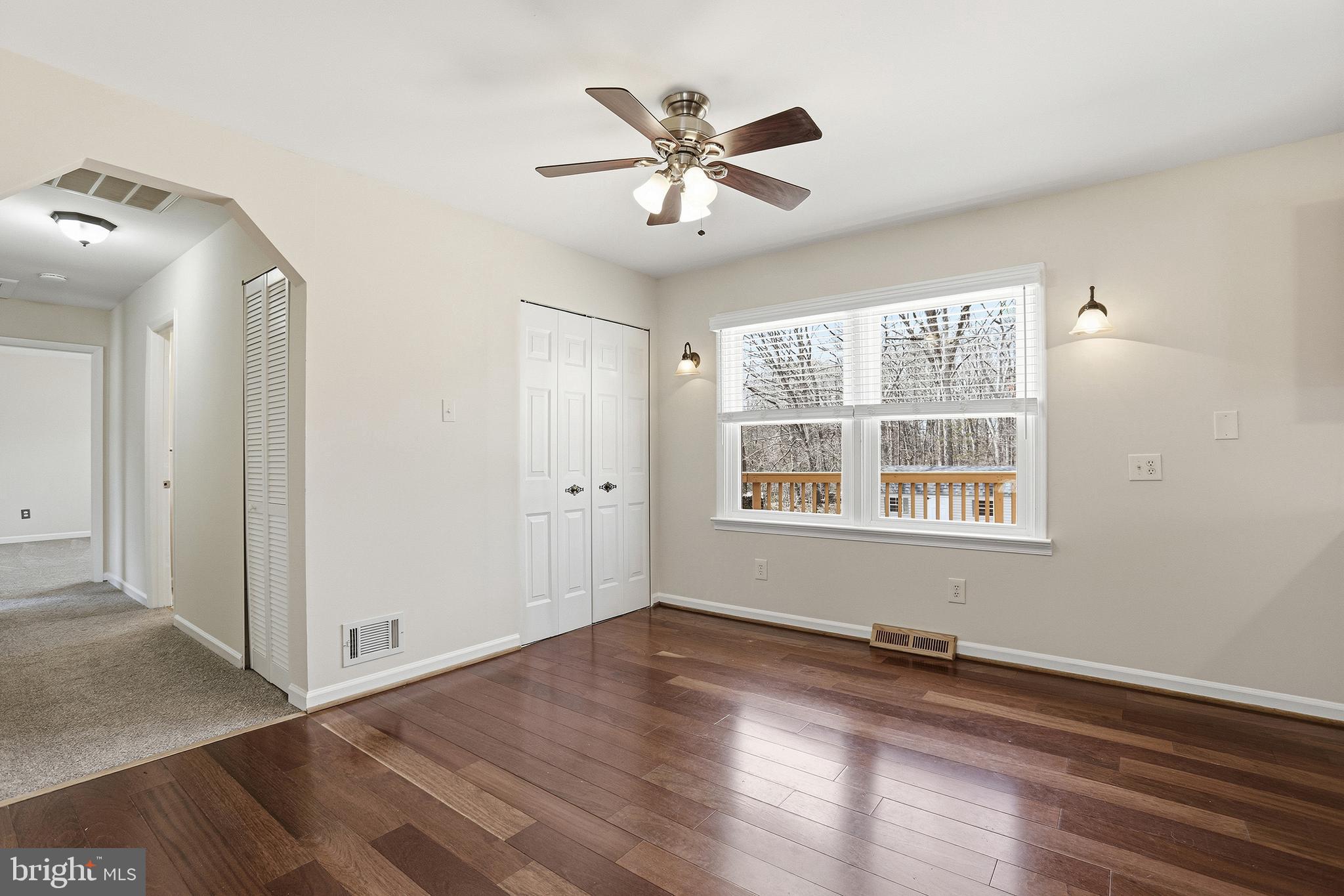 ROLLING WOODS - Residential