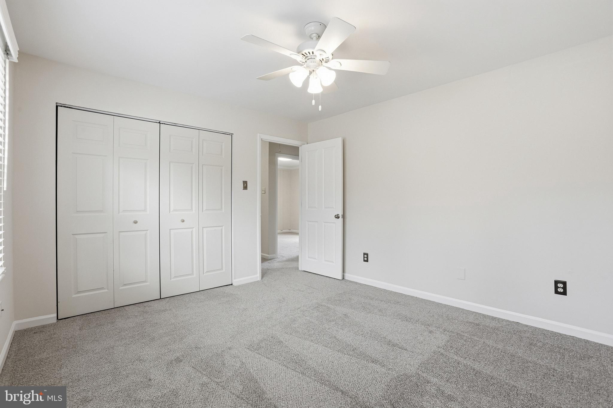 ROLLING WOODS - Residential