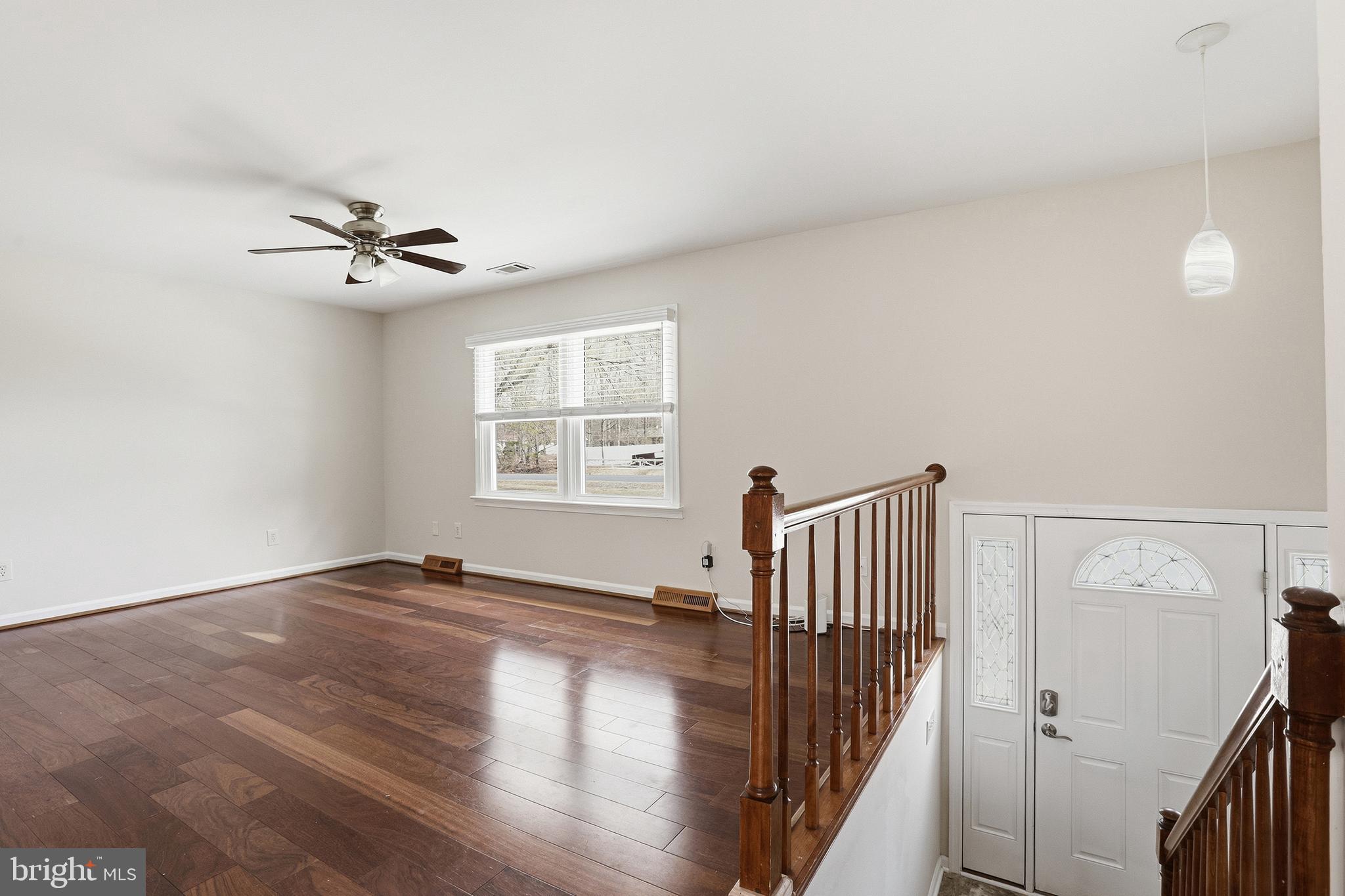 ROLLING WOODS - Residential