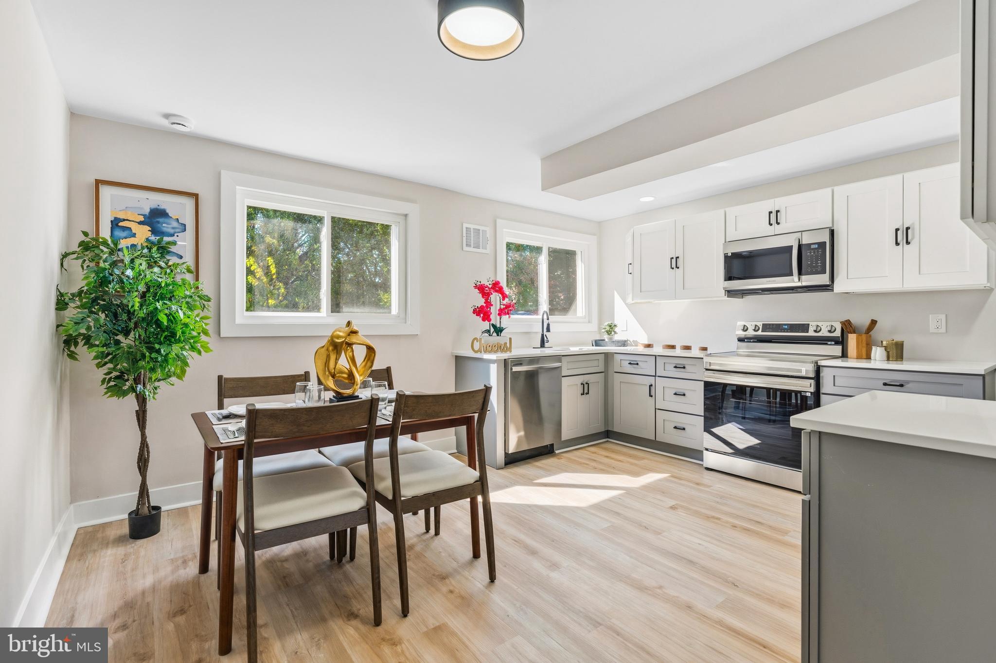 DELMAR VILLAGE - Residential