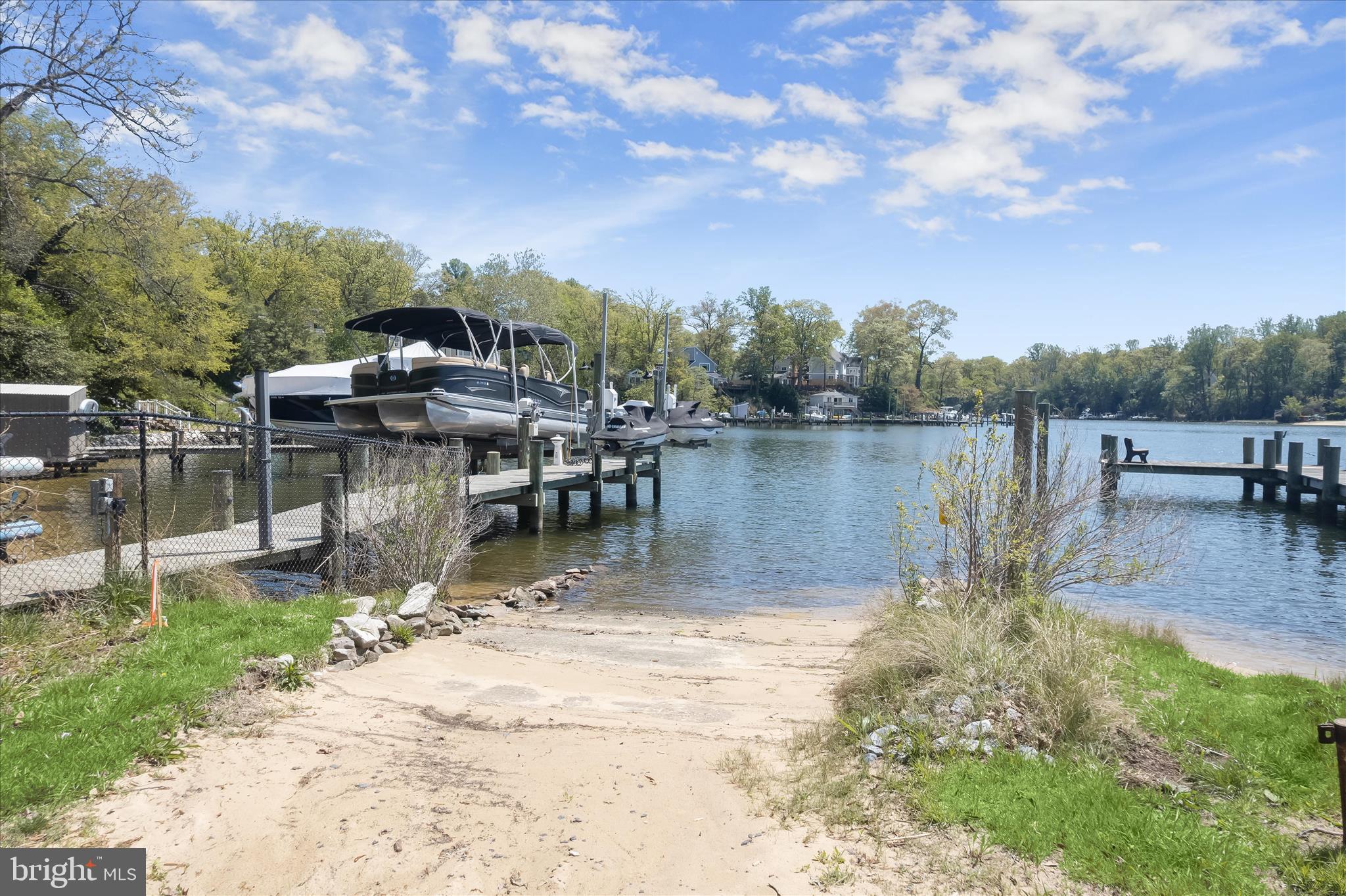 WHITNEYS LANDING - Residential