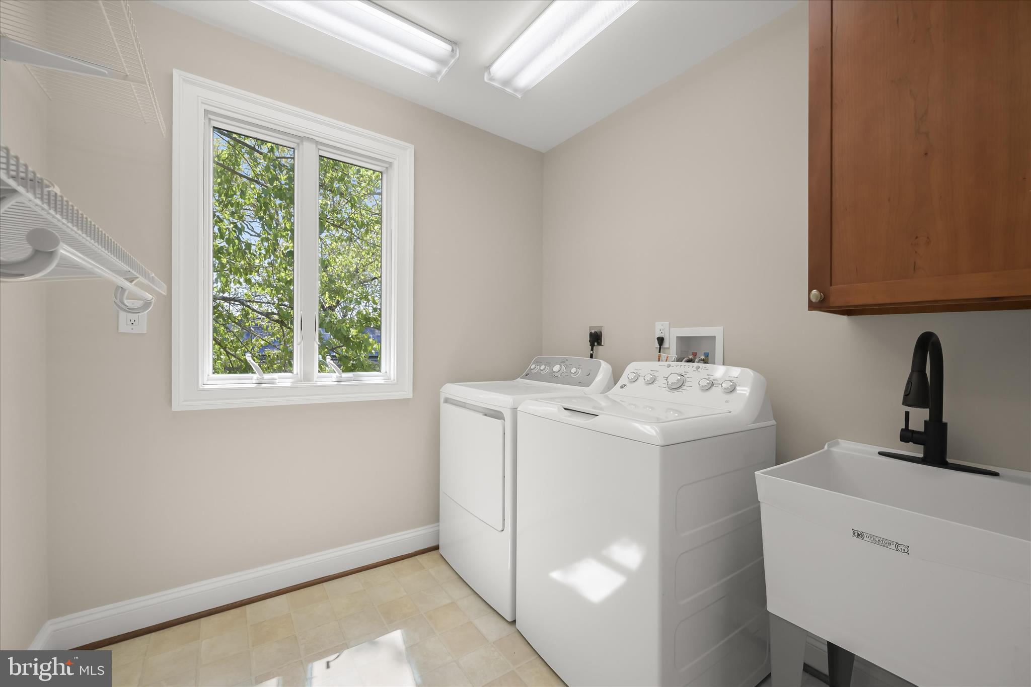 WHITNEYS LANDING - Residential