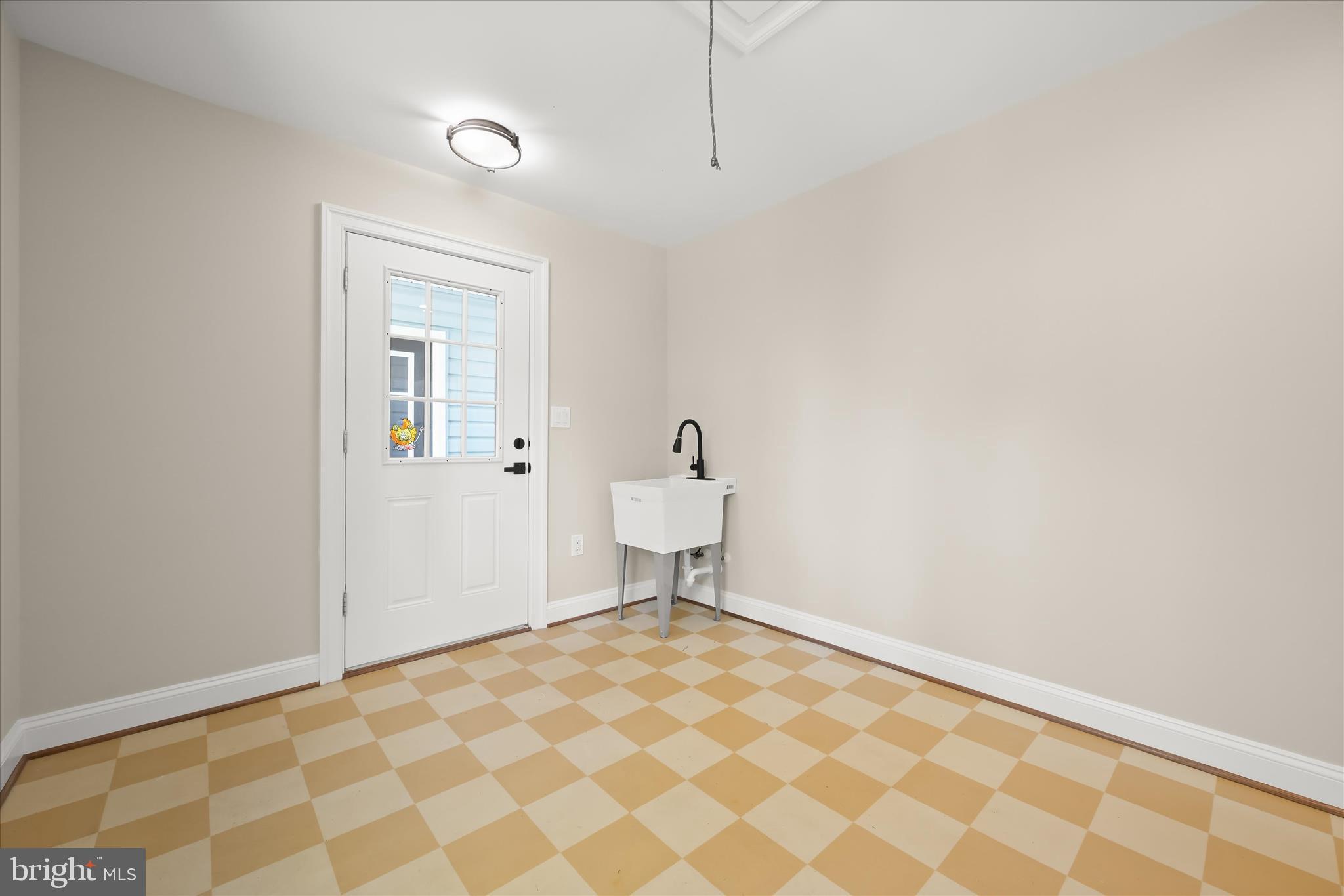 WHITNEYS LANDING - Residential