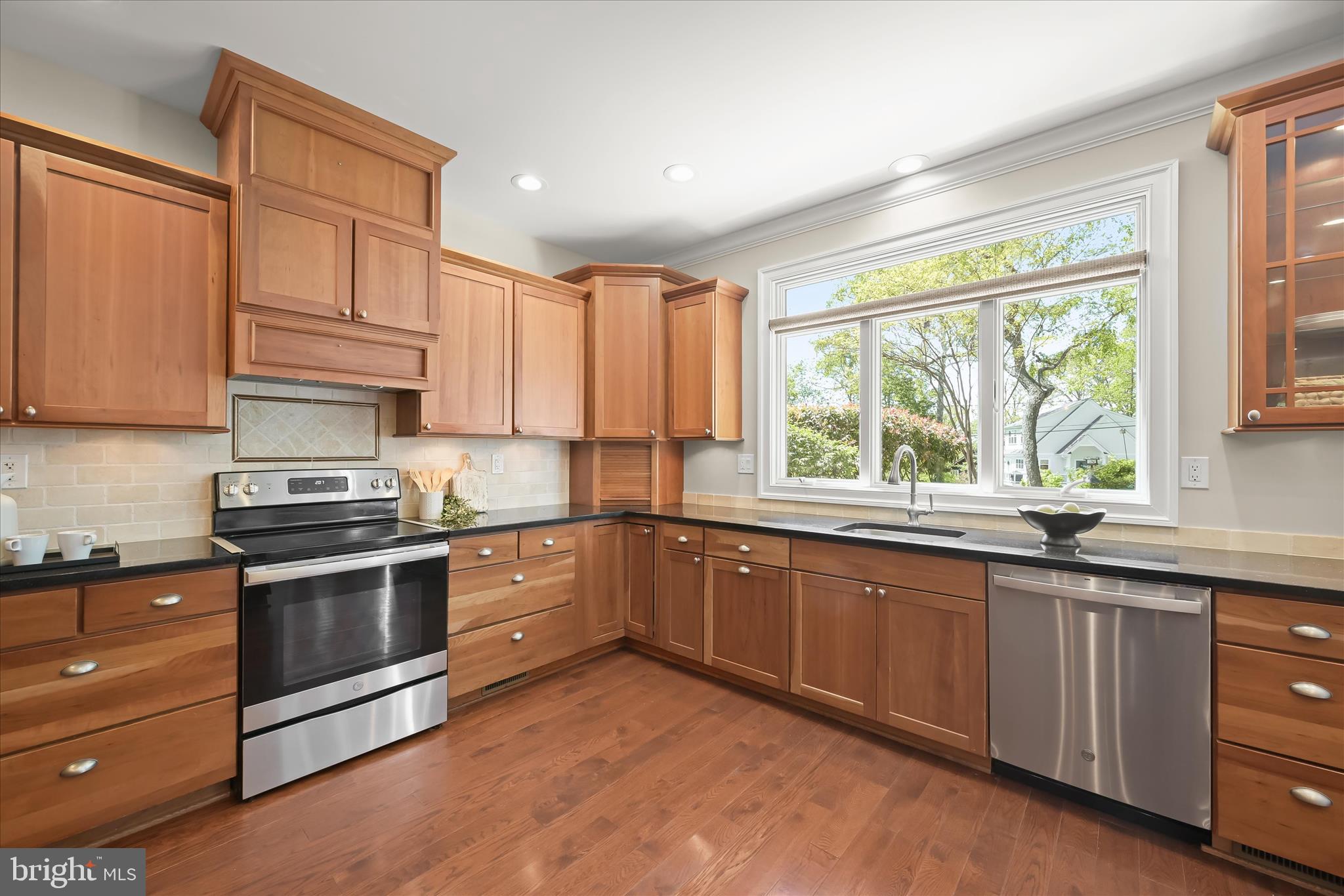 WHITNEYS LANDING - Residential