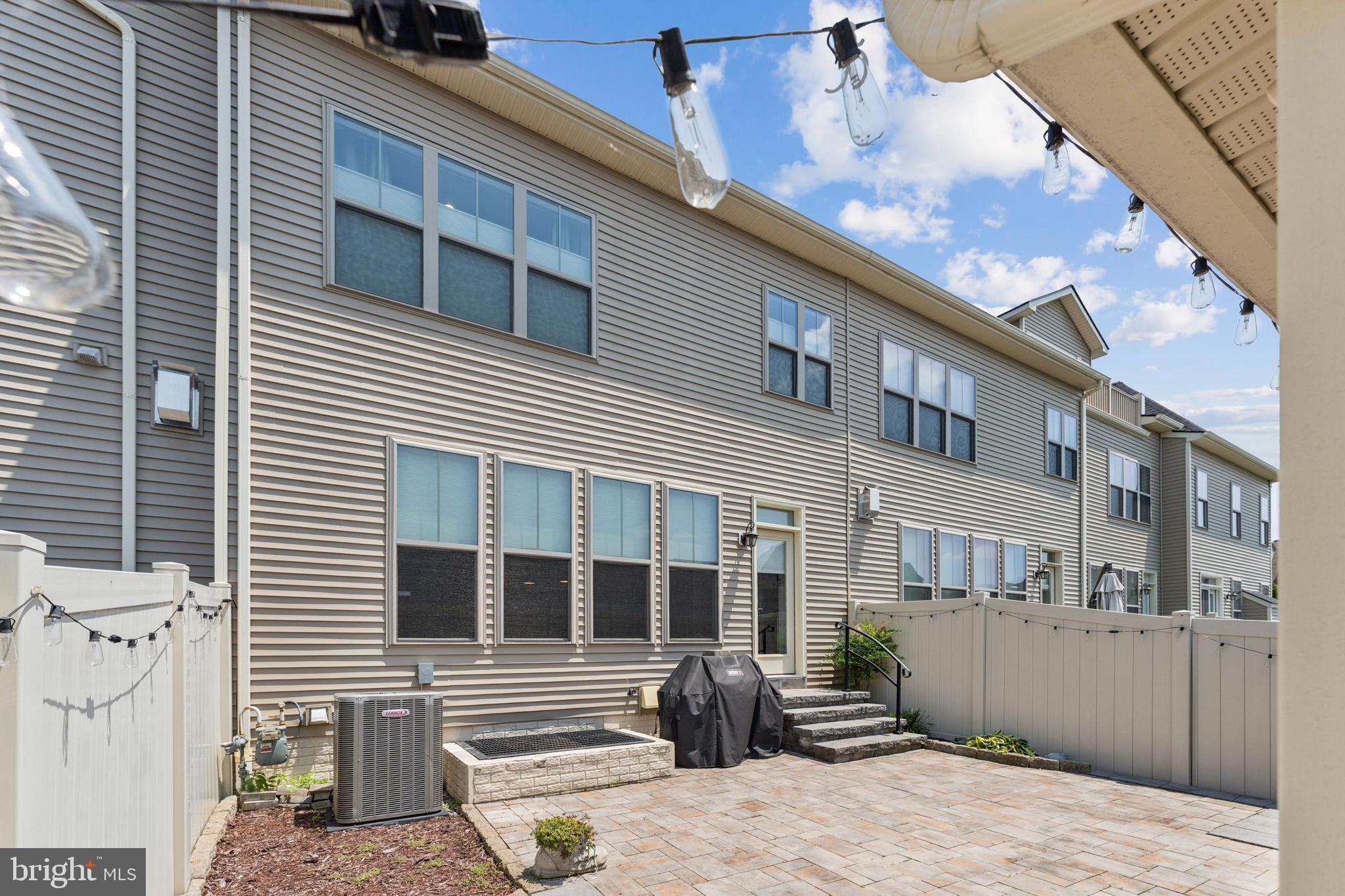 WORMANS MILL - Residential