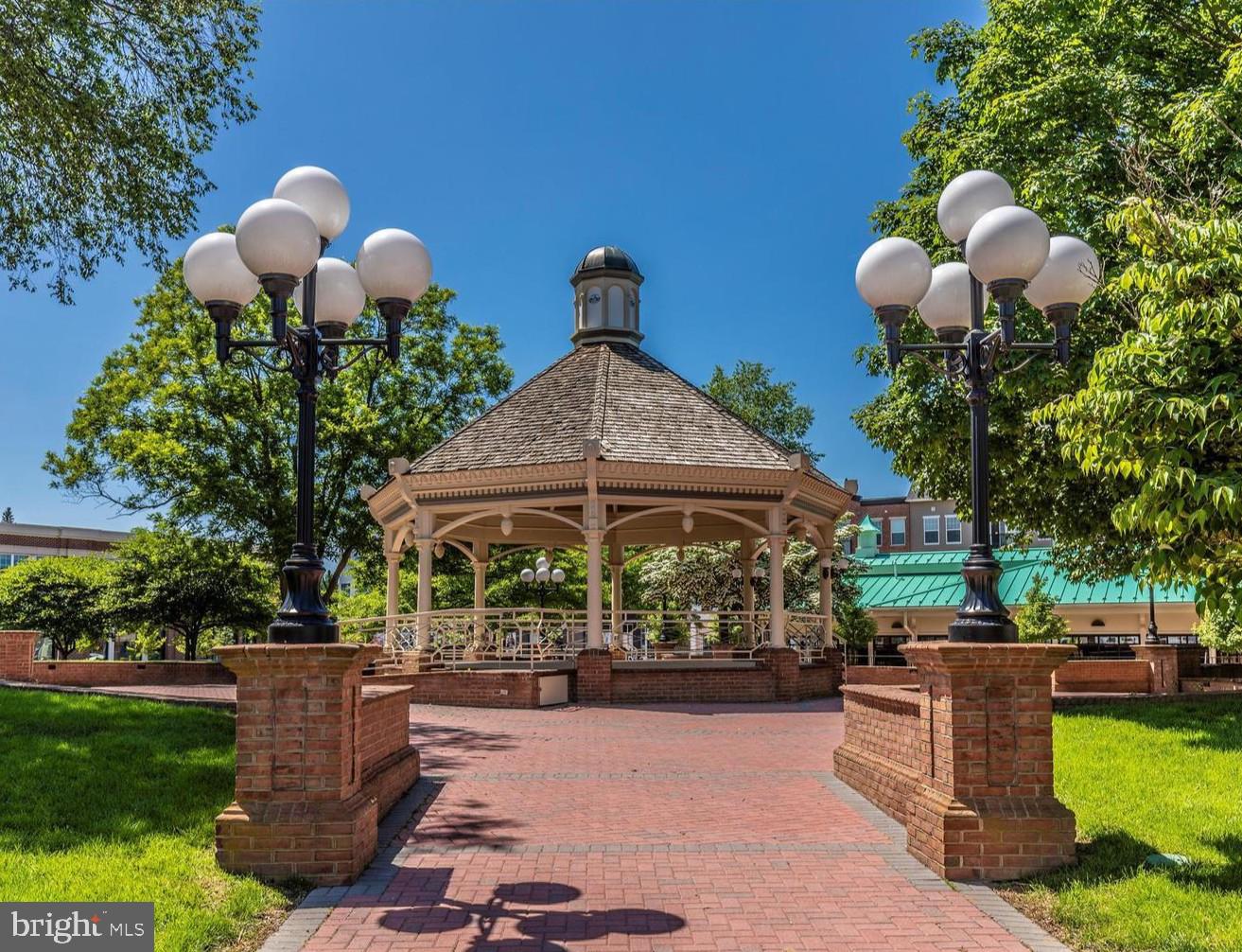 WORMANS MILL - Residential