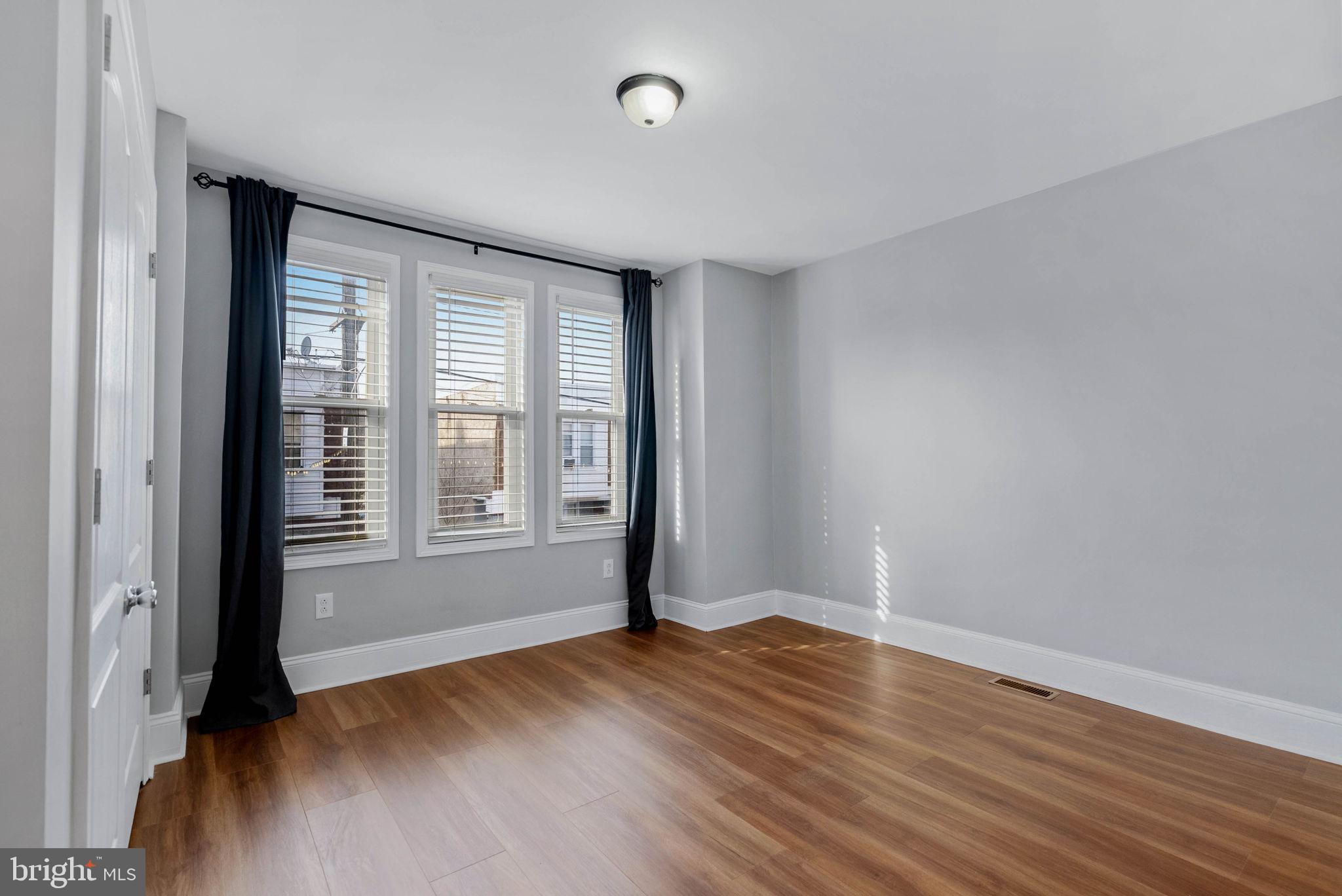 GRAYS FERRY - Residential