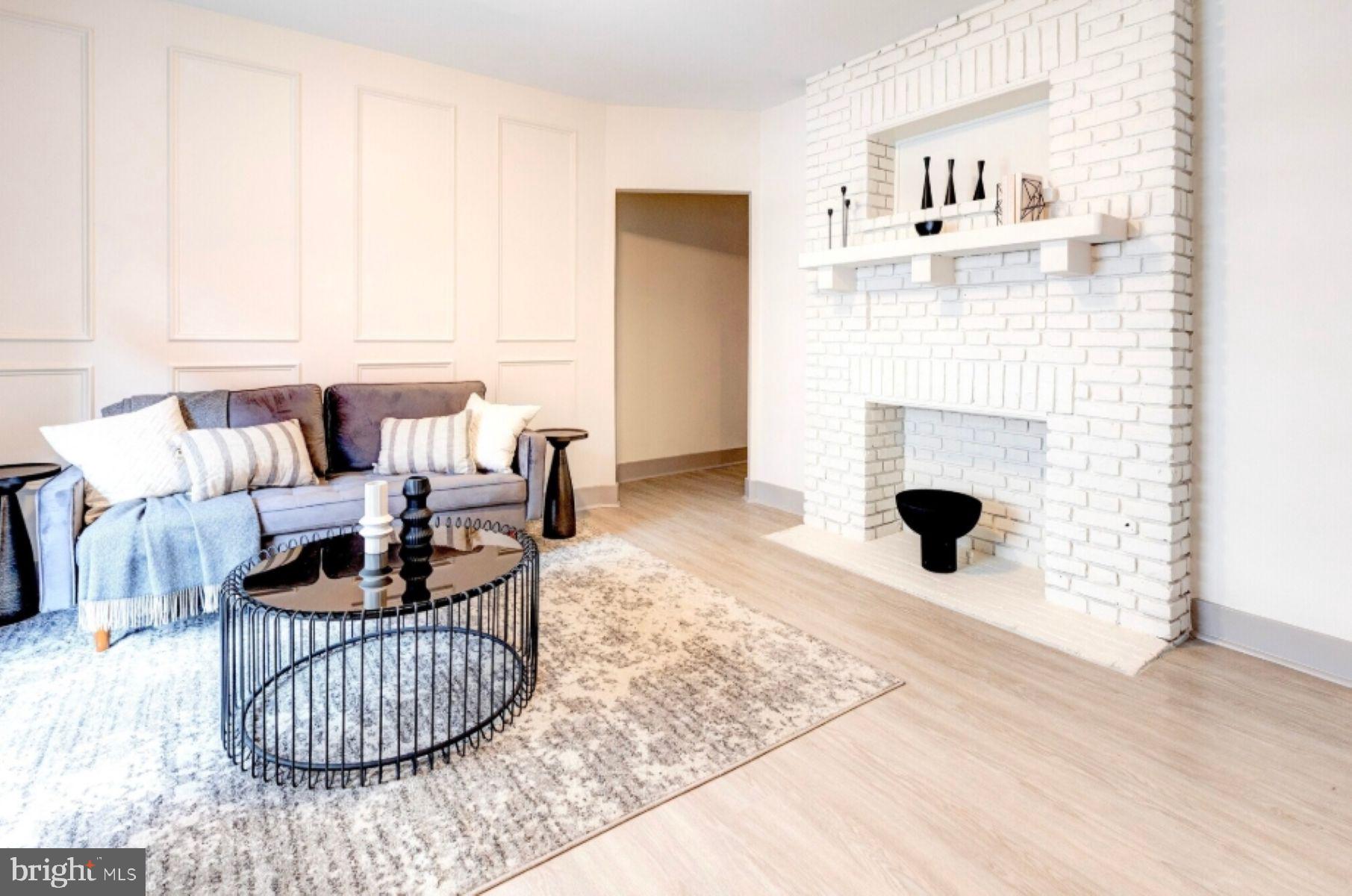 MOUNT VERNON PLACE HISTORIC DISTRICT - Residential Lease