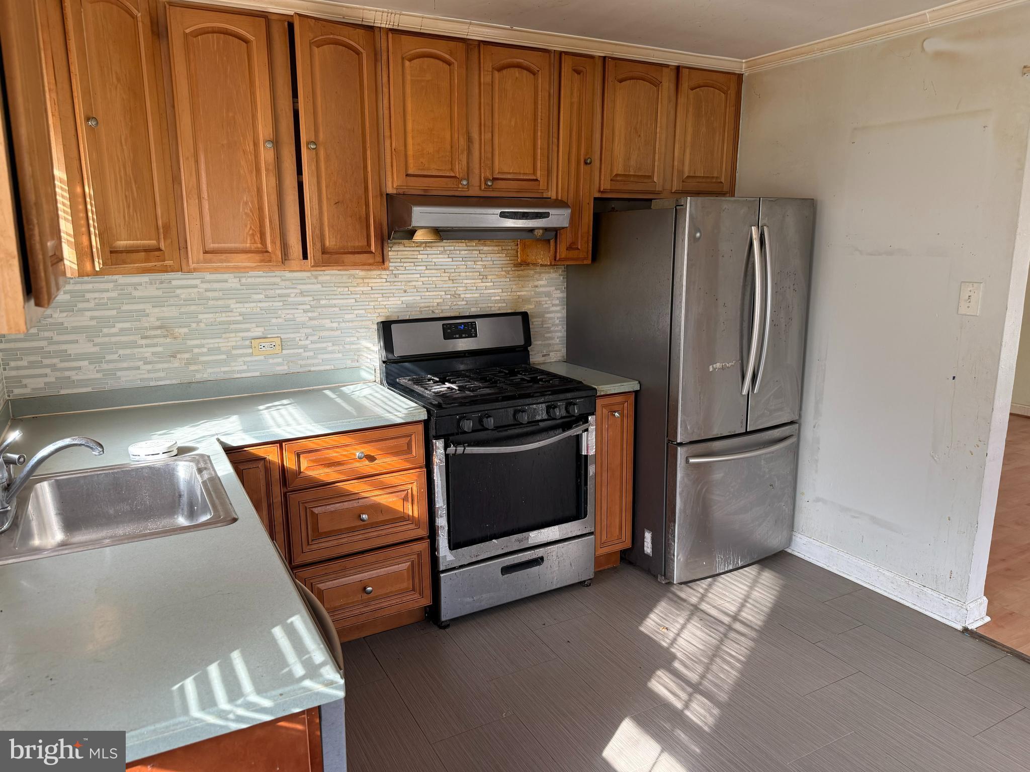 BURGUNDY VILLAGE - Residential