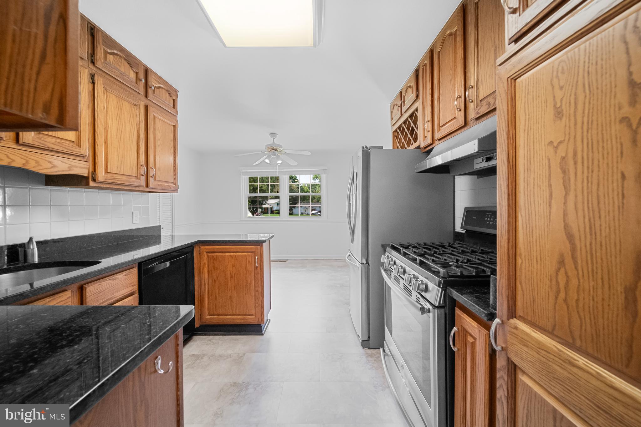 2407 GARNETT COURT