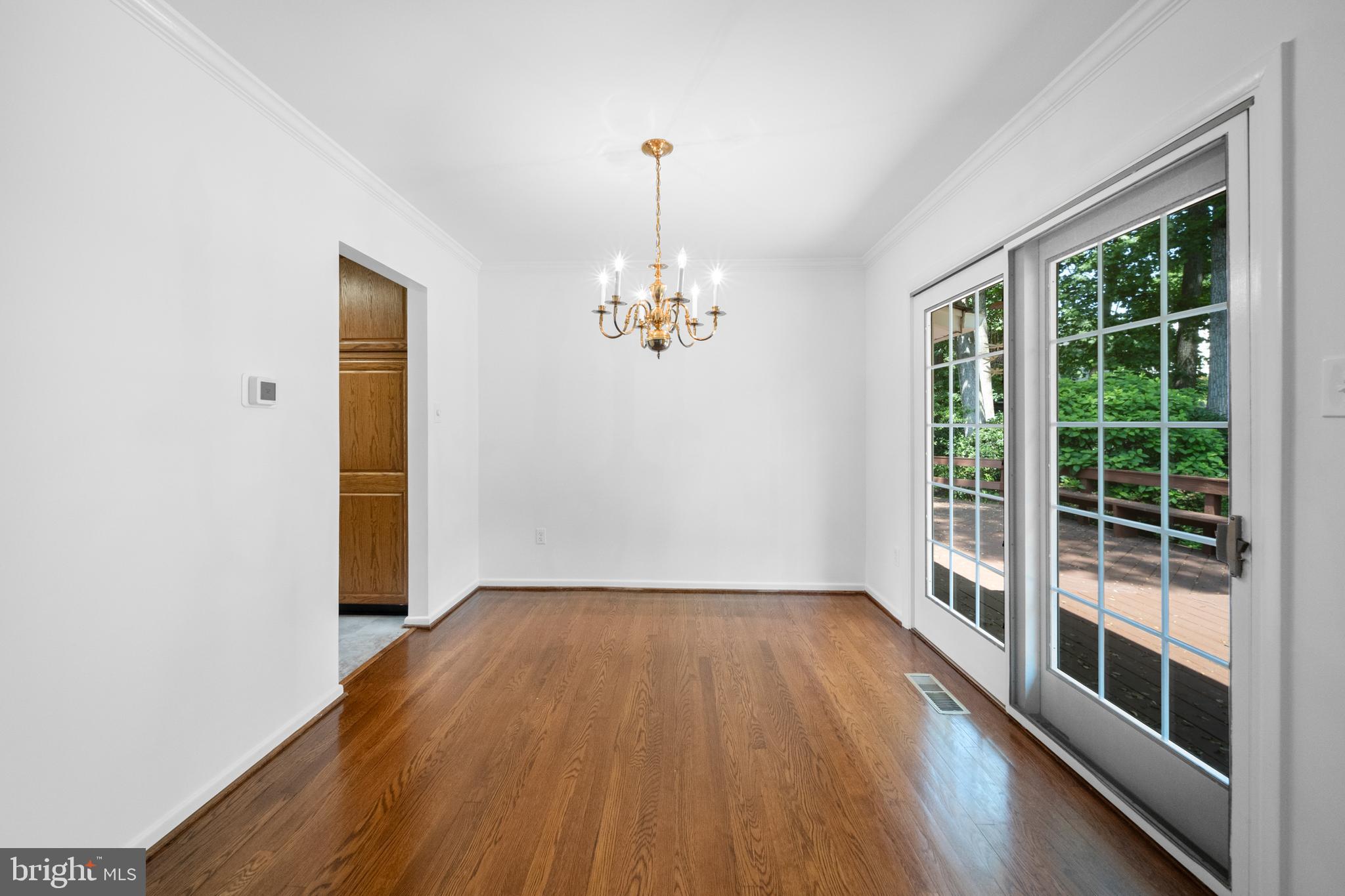 STONEWALL MANOR - Residential