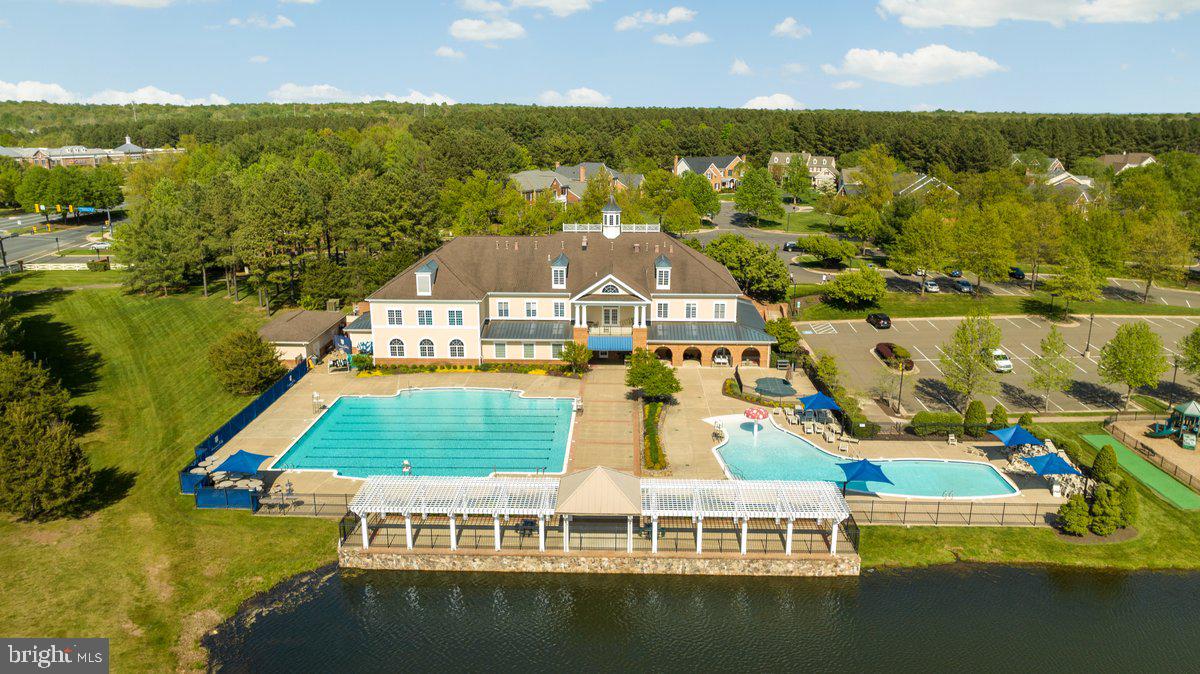 5771 AMELIA SPRINGS CIRCLE