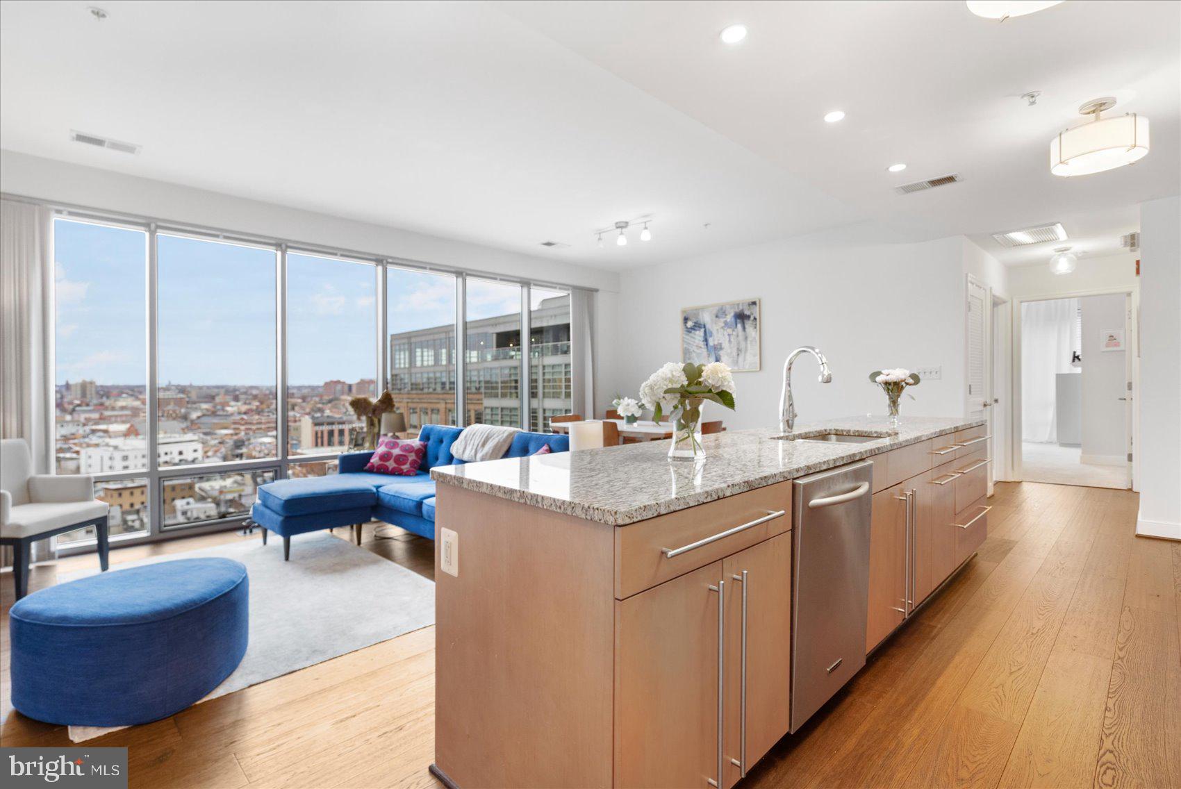 HARBOR EAST - Residential
