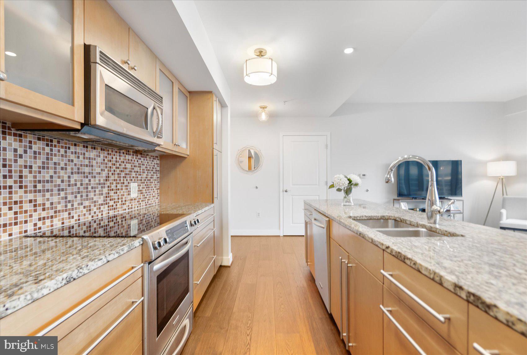 675 PRESIDENT STREET 1406