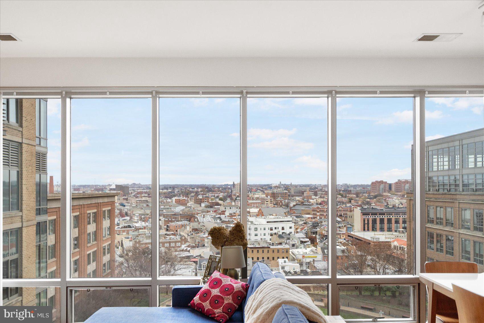 HARBOR EAST - Residential