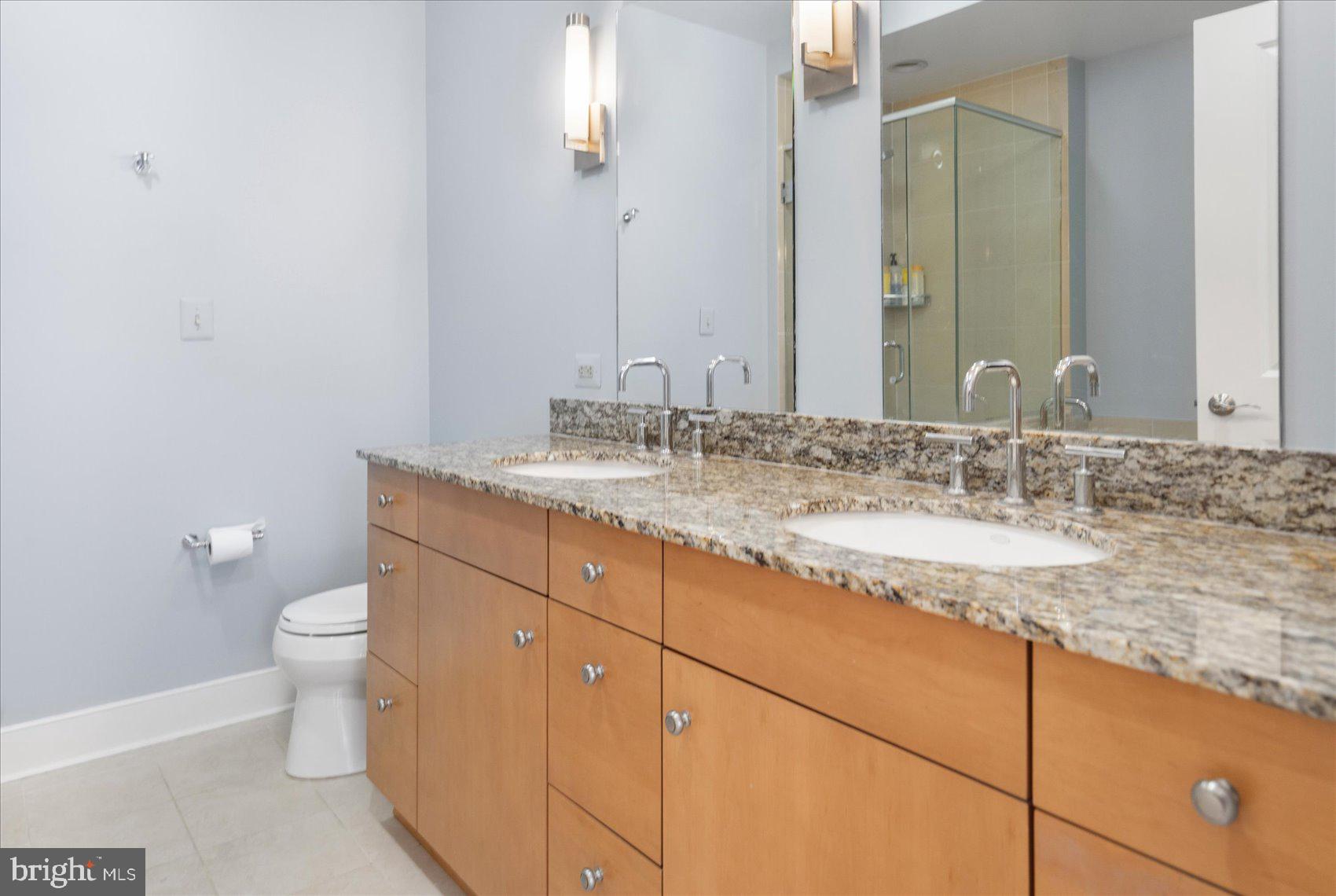 HARBOR EAST - Residential