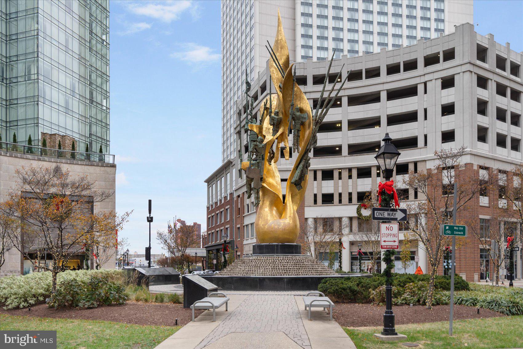 HARBOR EAST - Residential