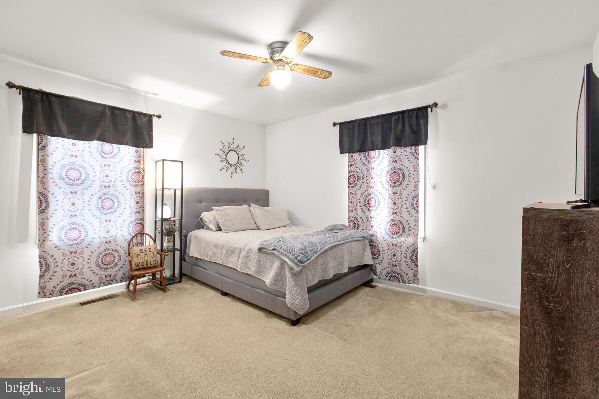 LEAVELLS CROSSING - Residential