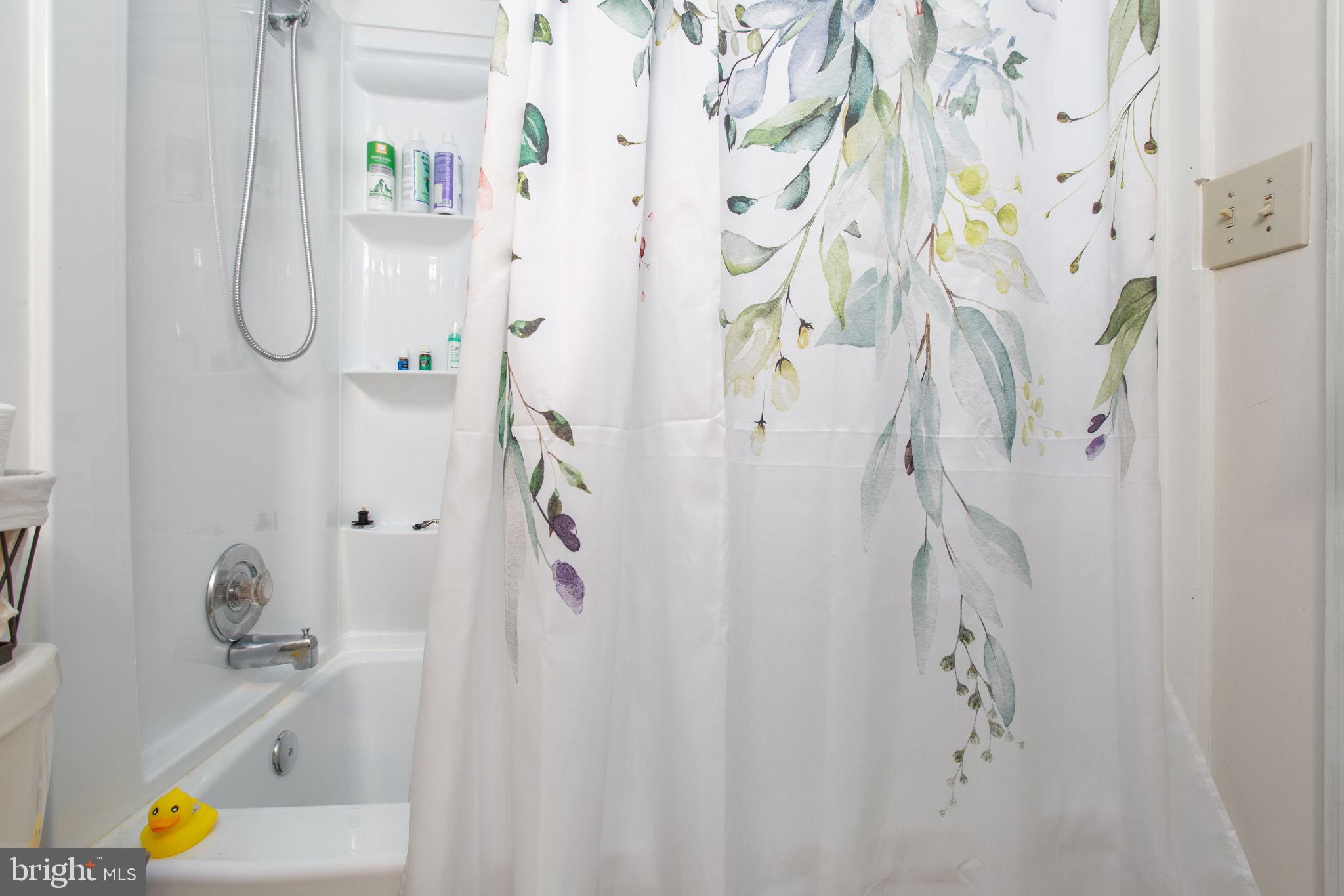 LEAVELLS CROSSING - Residential