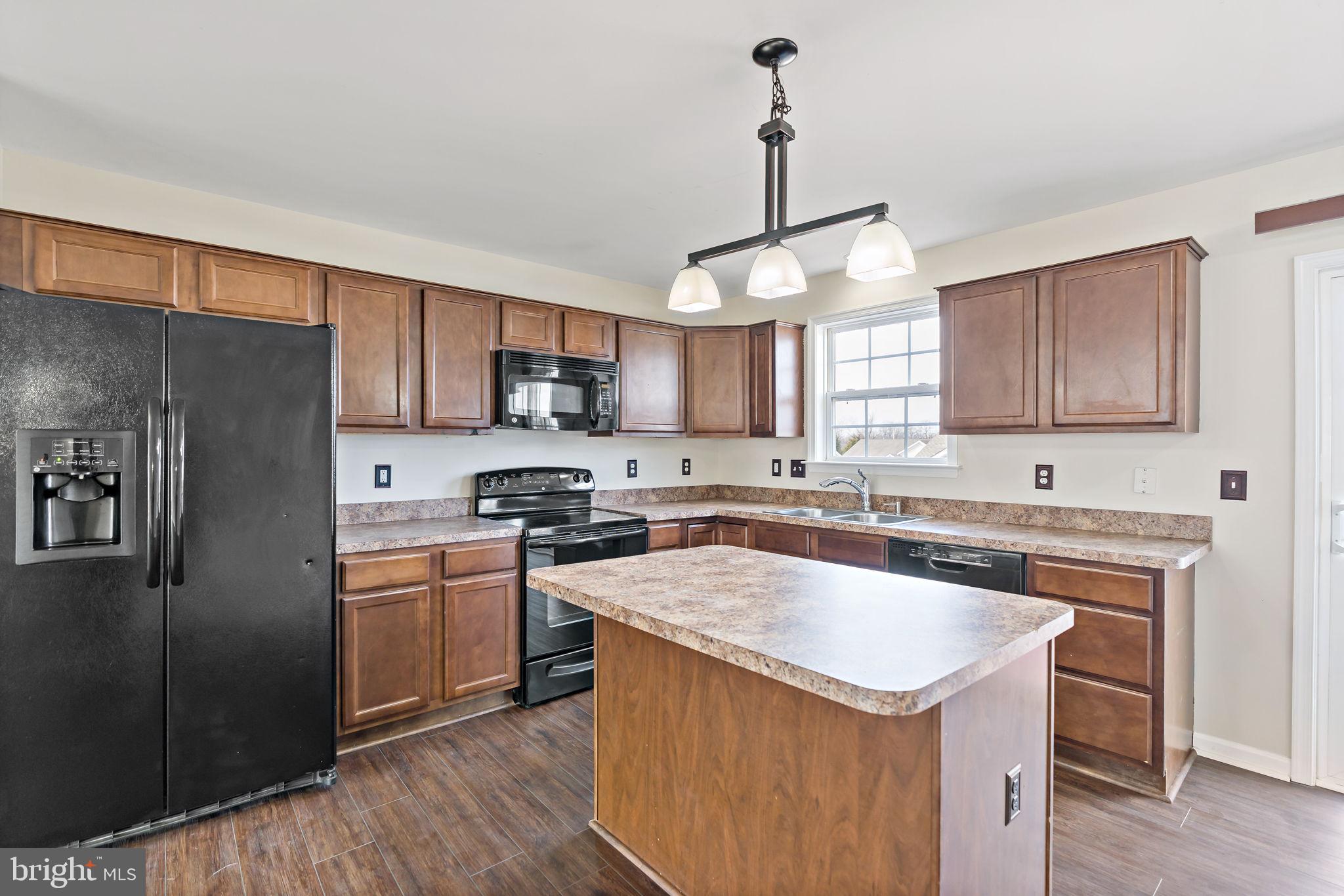 HAMMONDS MILL - Residential