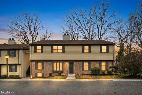 Photo of 4 George Wythe Bldg, TURNERSVILLE, NJ 08012 (MLS # NJGL2068240)