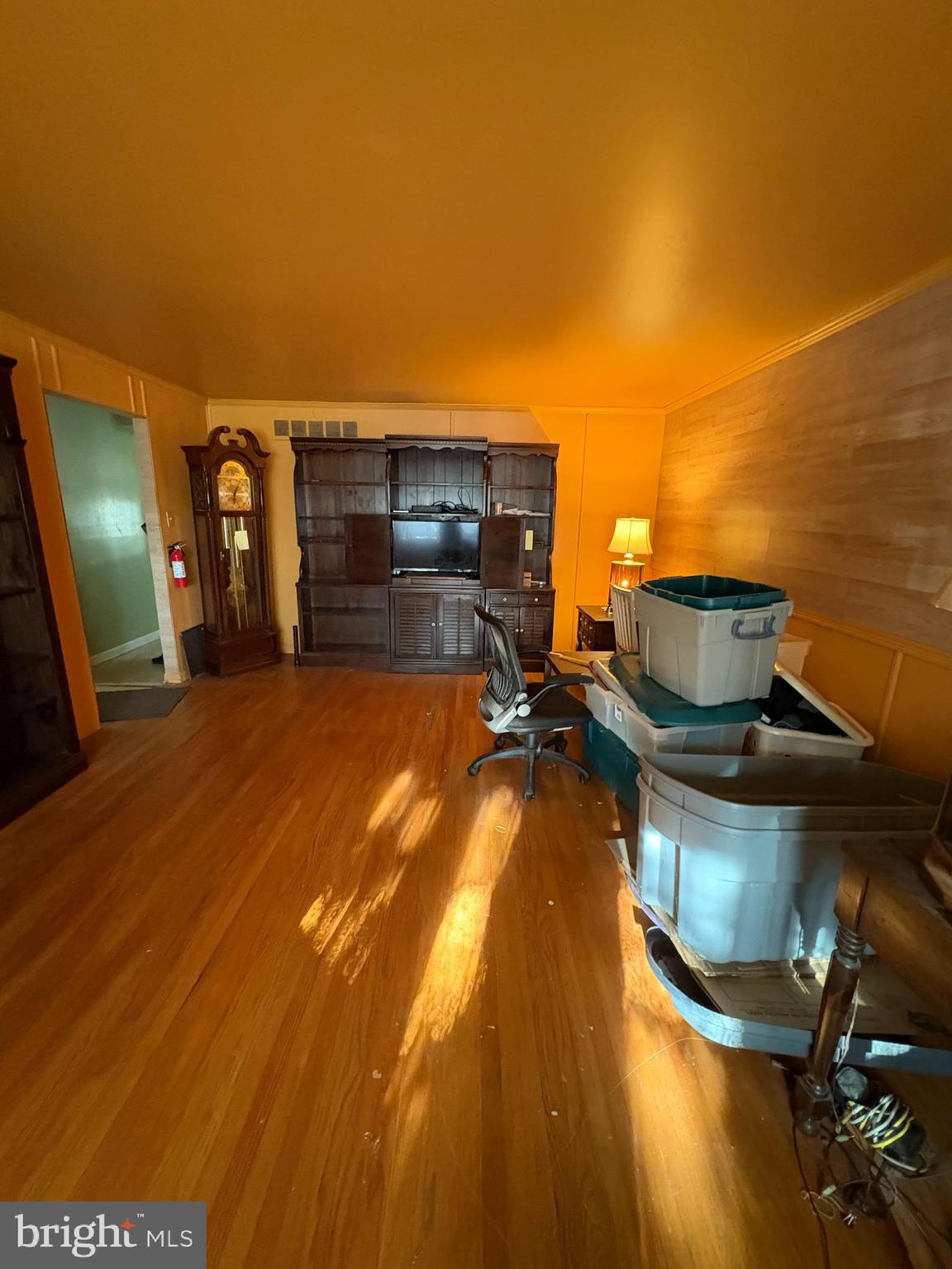 737 LYNWOOD DRIVE