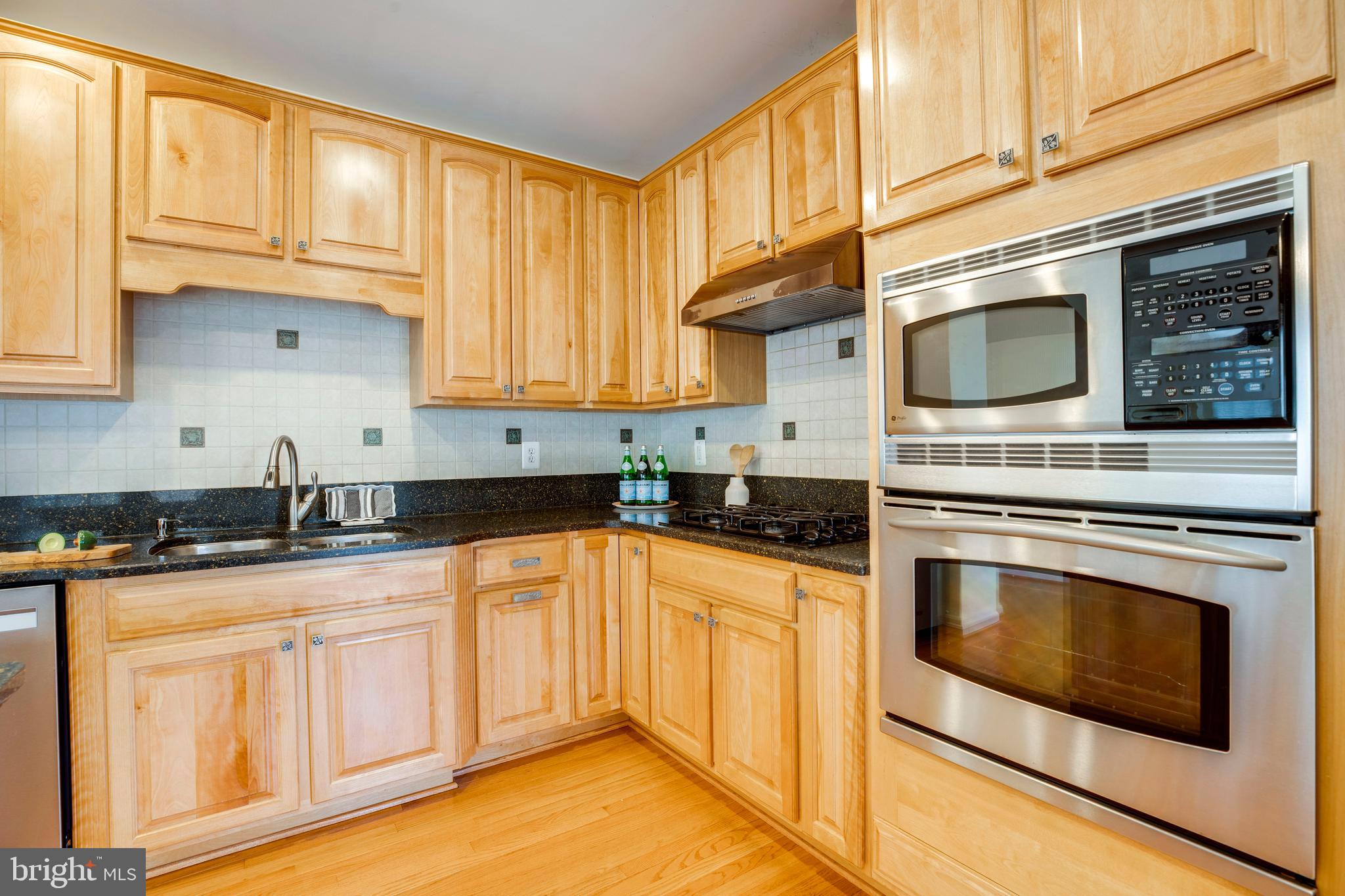 GROVE AT HUNTLEY MEADOWS - Residential