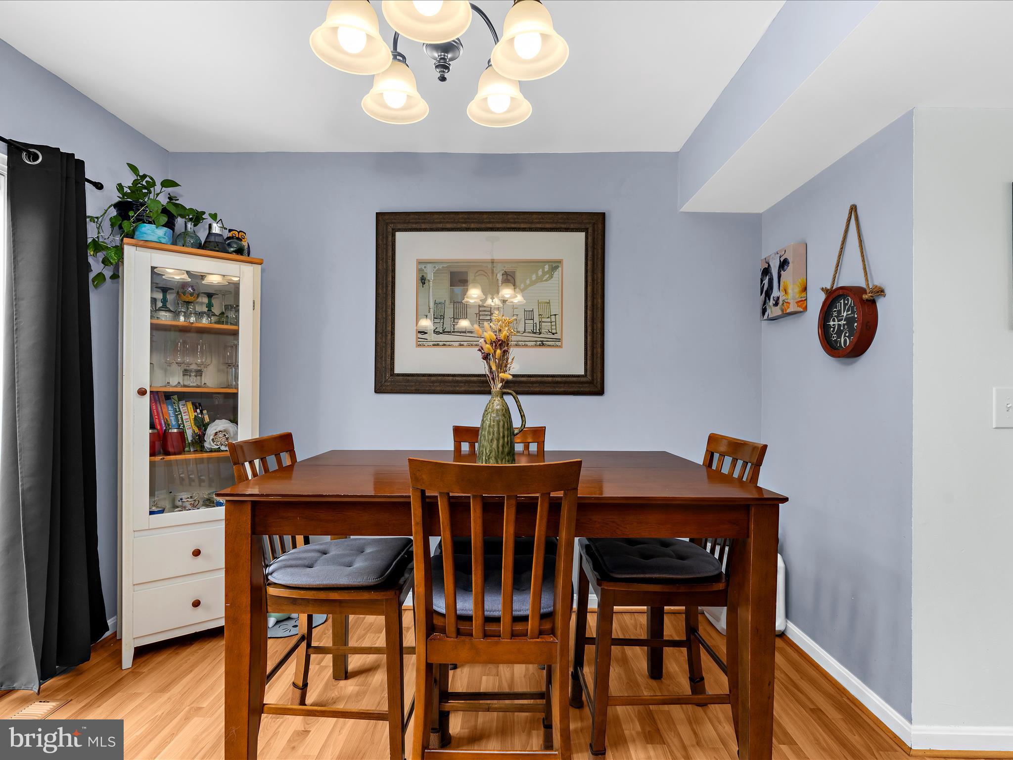 546 GREENBLADES COURT
