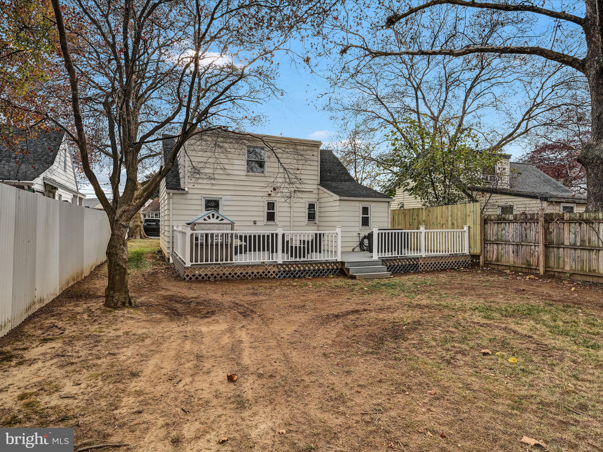GLEN MOORE CIRCLE - Residential