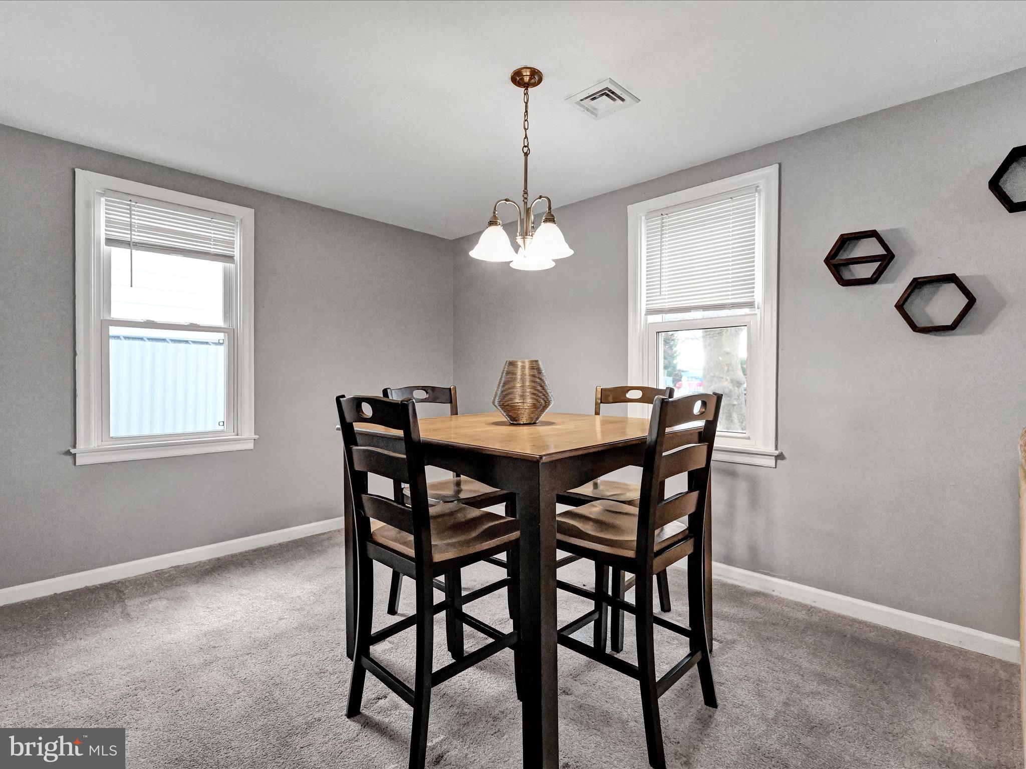 GLEN MOORE CIRCLE - Residential