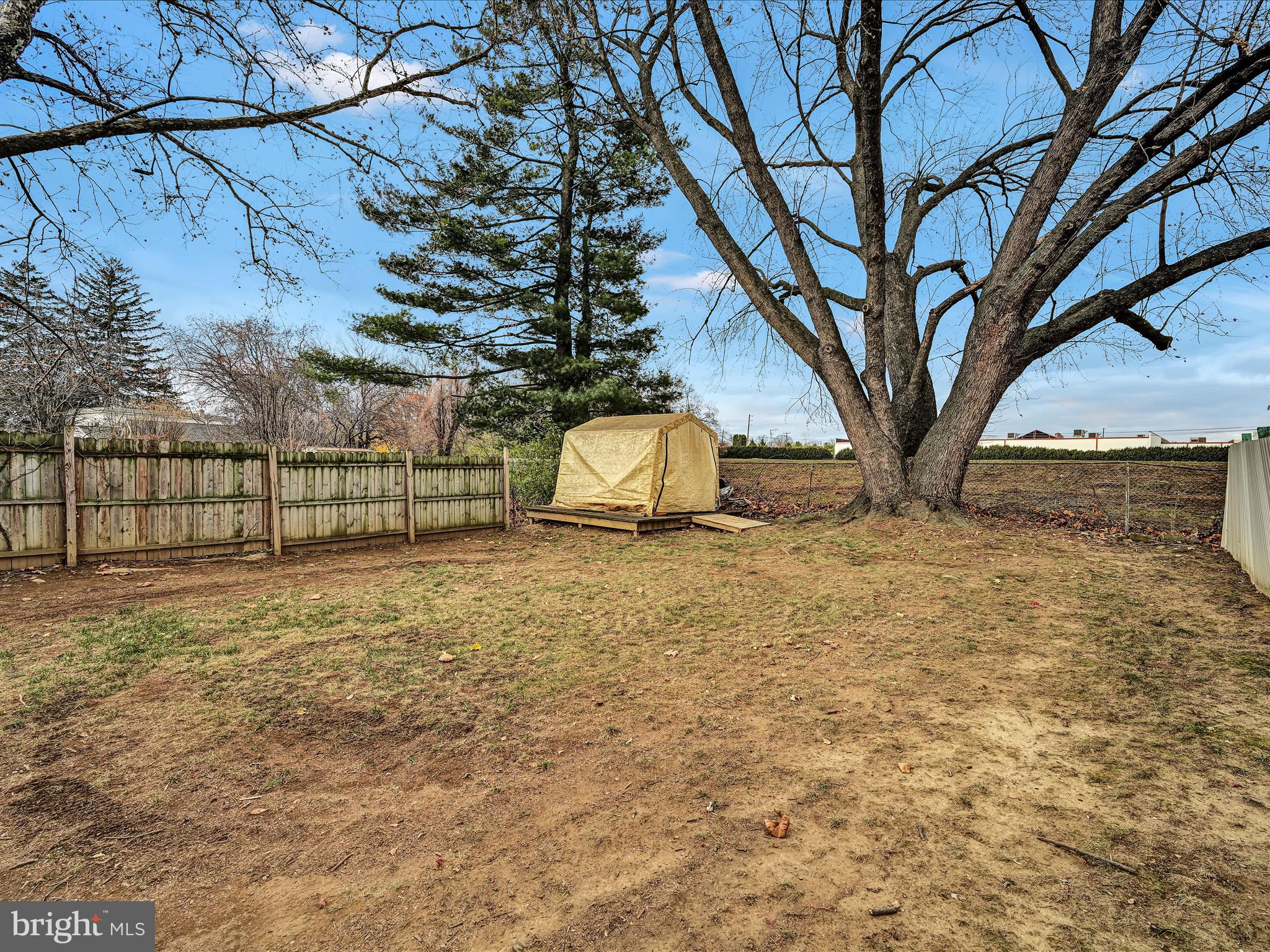 GLEN MOORE CIRCLE - Residential