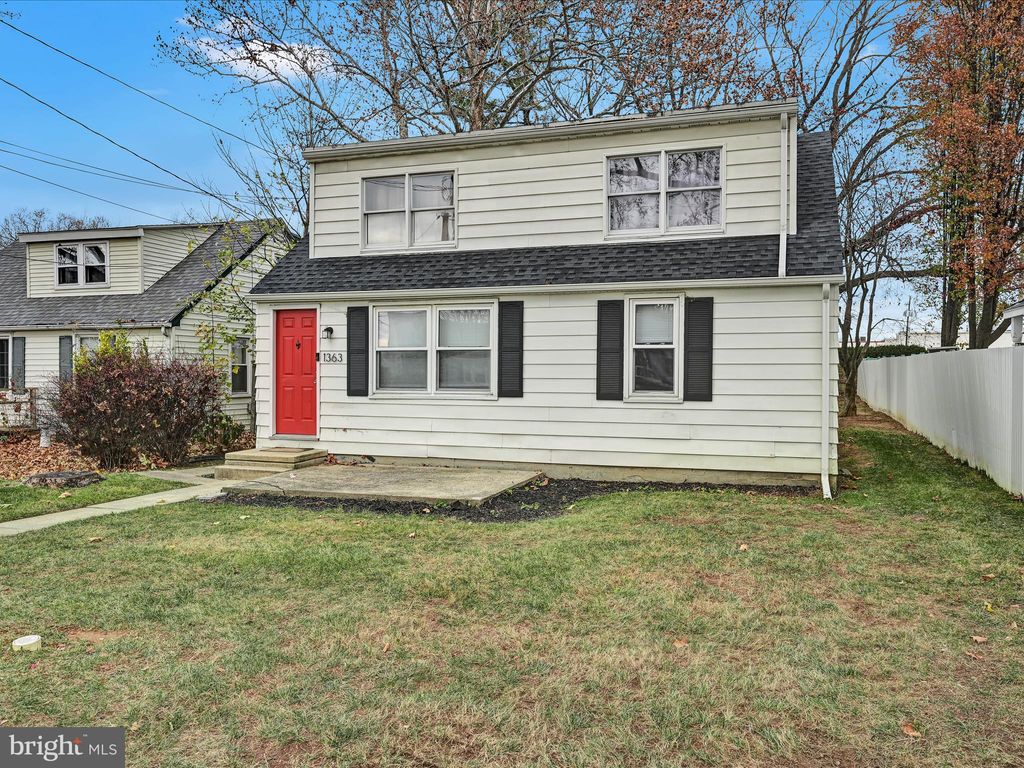 Photo of 1363 Glen Moore Circle, LANCASTER, PA 17601 (MLS # PALA2061302)